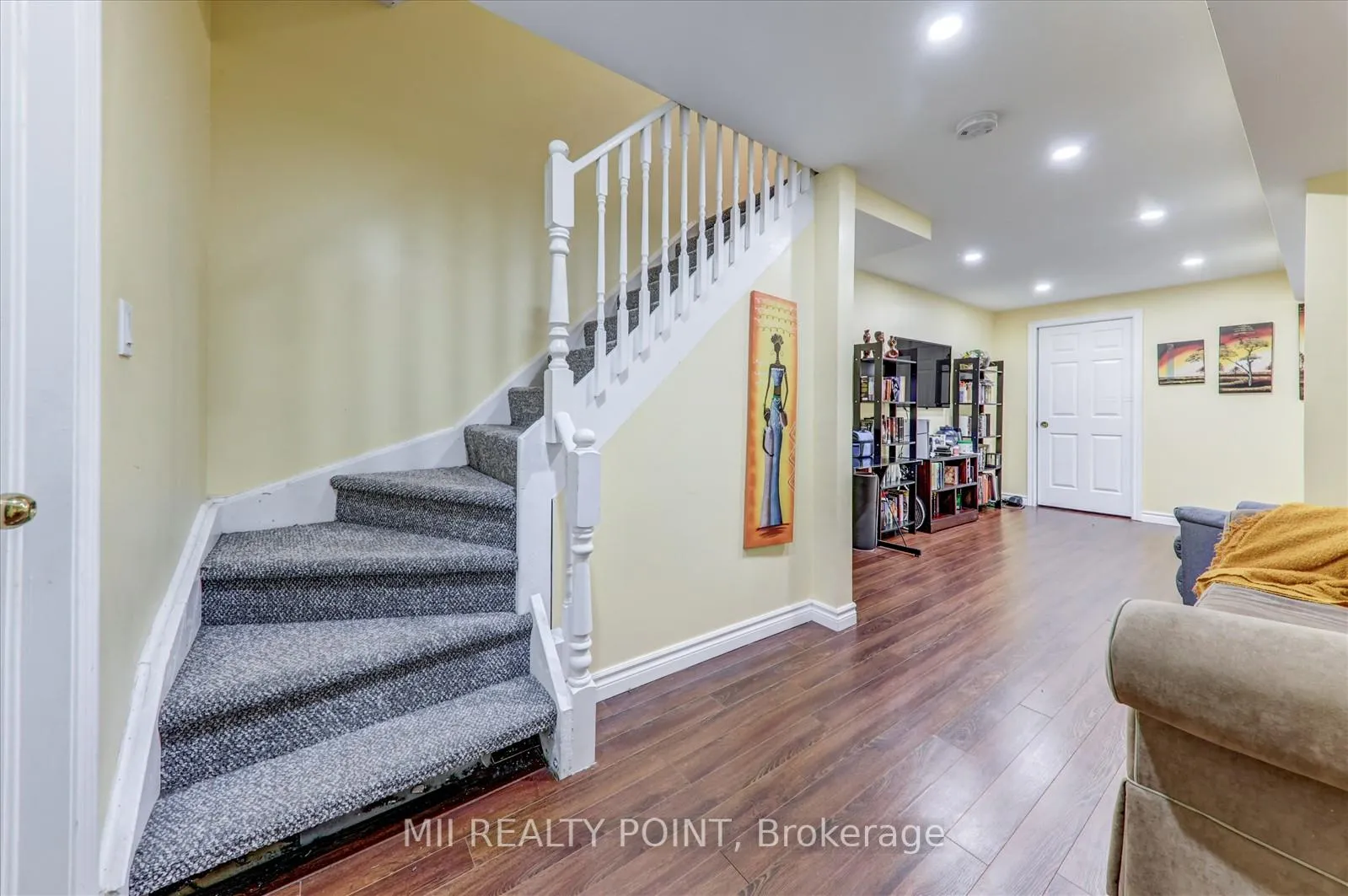 Photo 26 of 1669 Autumn Crescent, Pickering, Amberlea — HOMEH