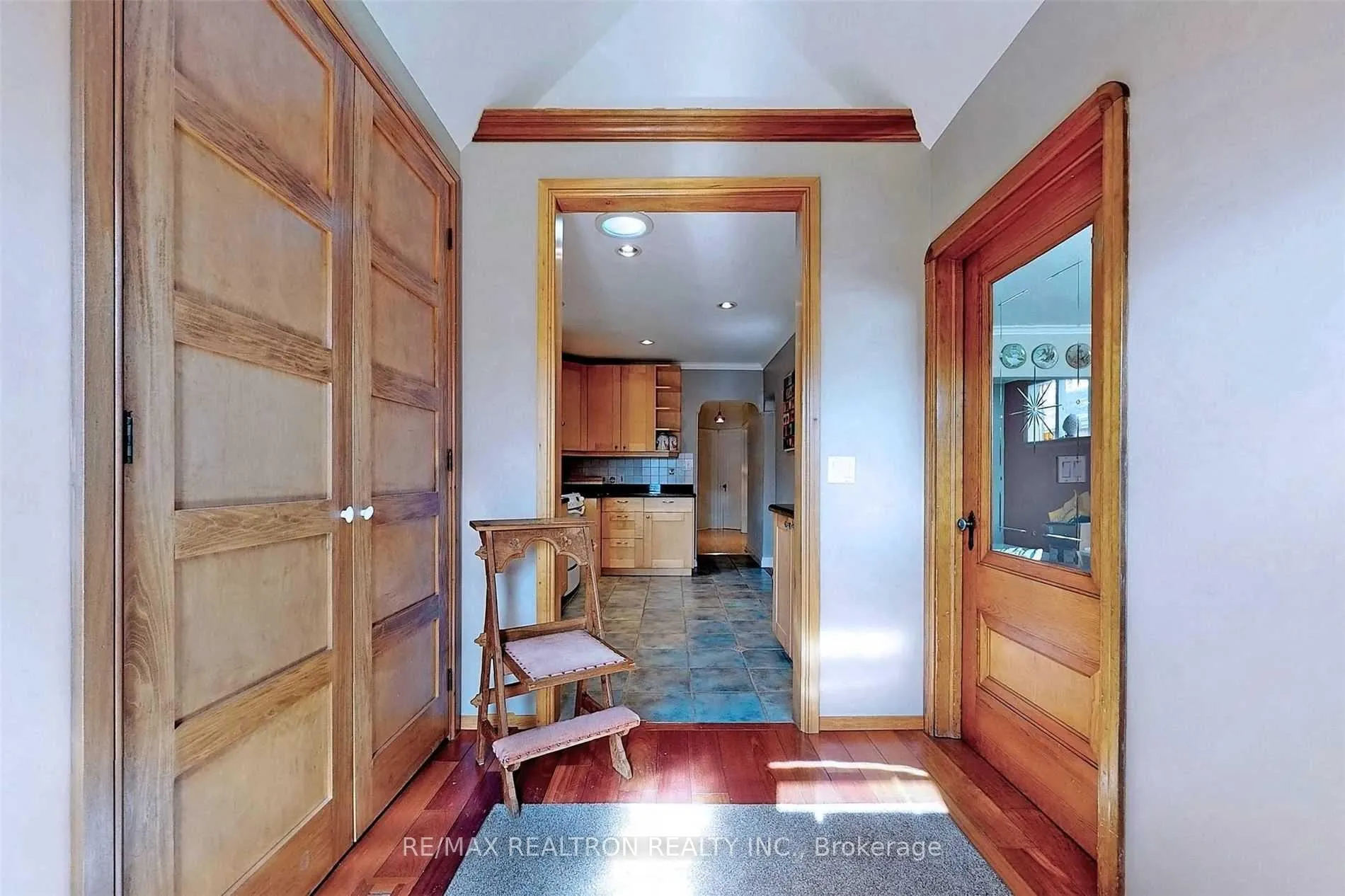 Photo 5 of 19 Glen Gannon Drive, Toronto, O'Connor-Parkview — HOMEH