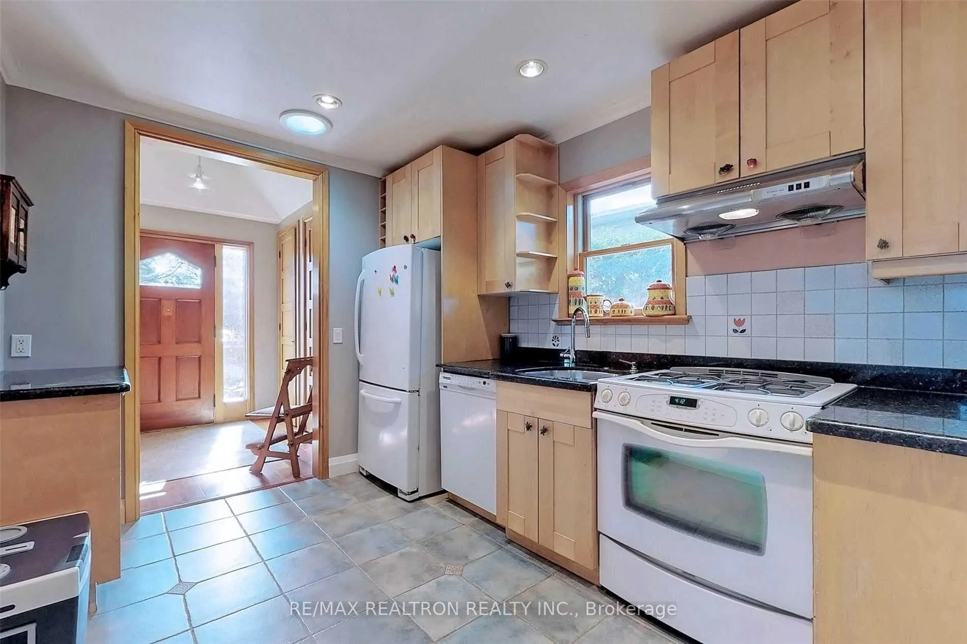 Photo 12 of 19 Glen Gannon Drive, Toronto, O'Connor-Parkview — HOMEH