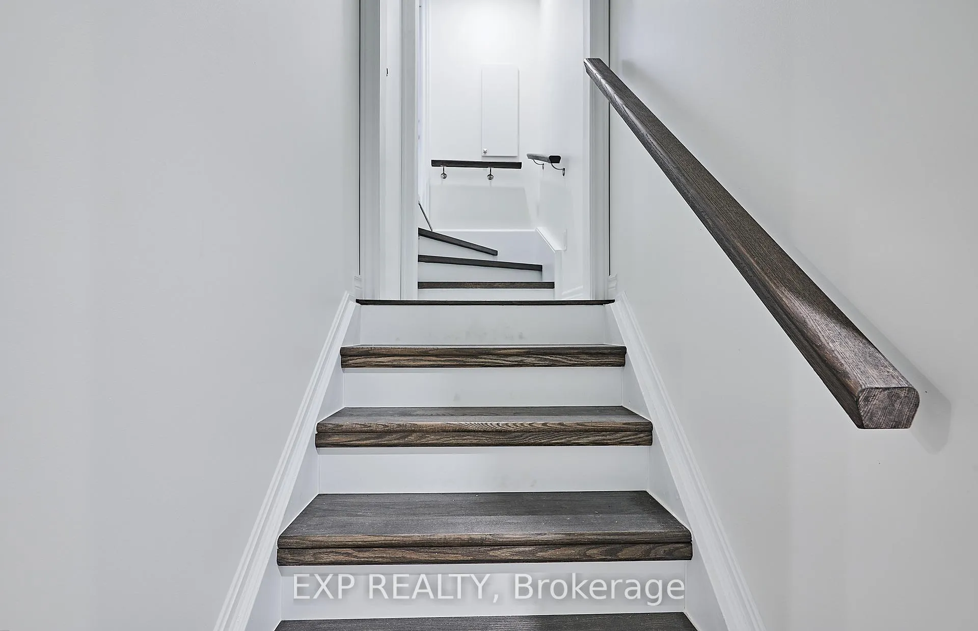 Photo 3 of 13 Knowles Street, Ajax, Central East — HOMEH