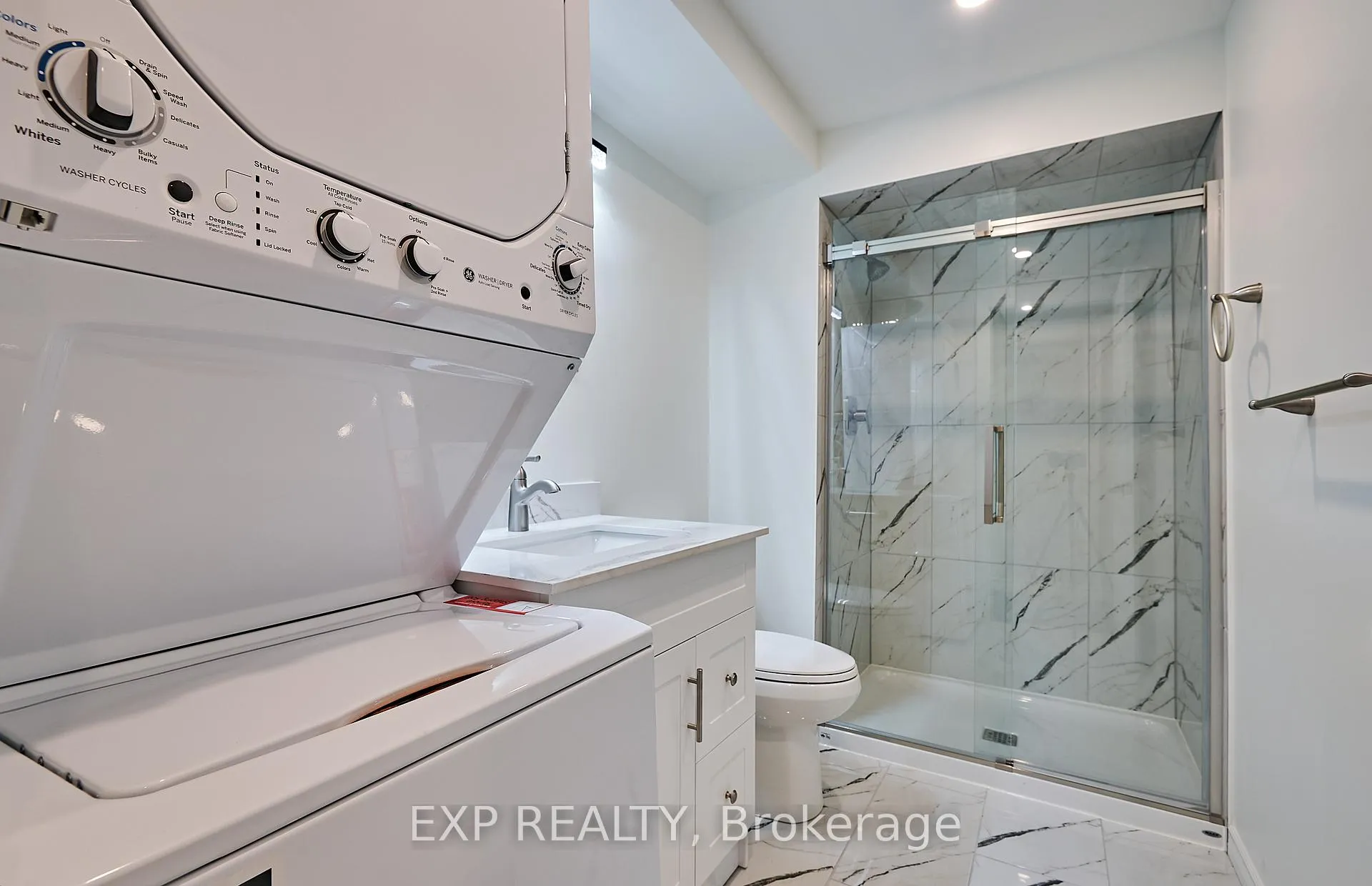 Photo 17 of 13 Knowles Street, Ajax, Central East — HOMEH