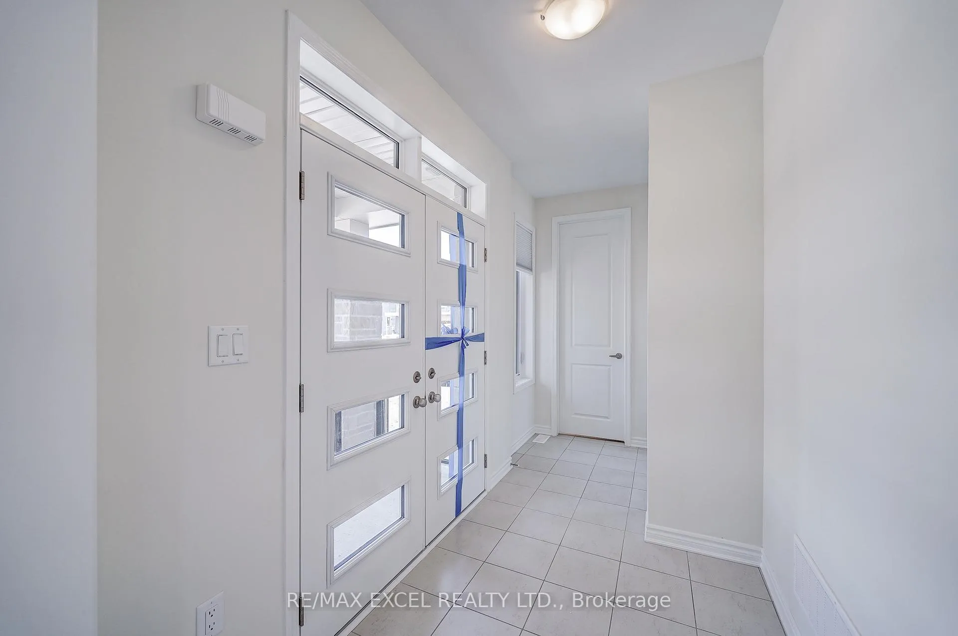 Photo 4 of 3262 Turnstone Boulevard, Pickering, Rural Pickering — HOMEH