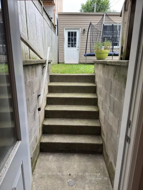 Photo 14 of 38 Arundel Avenue, Toronto, Playter Estates-Danforth — HOMEH