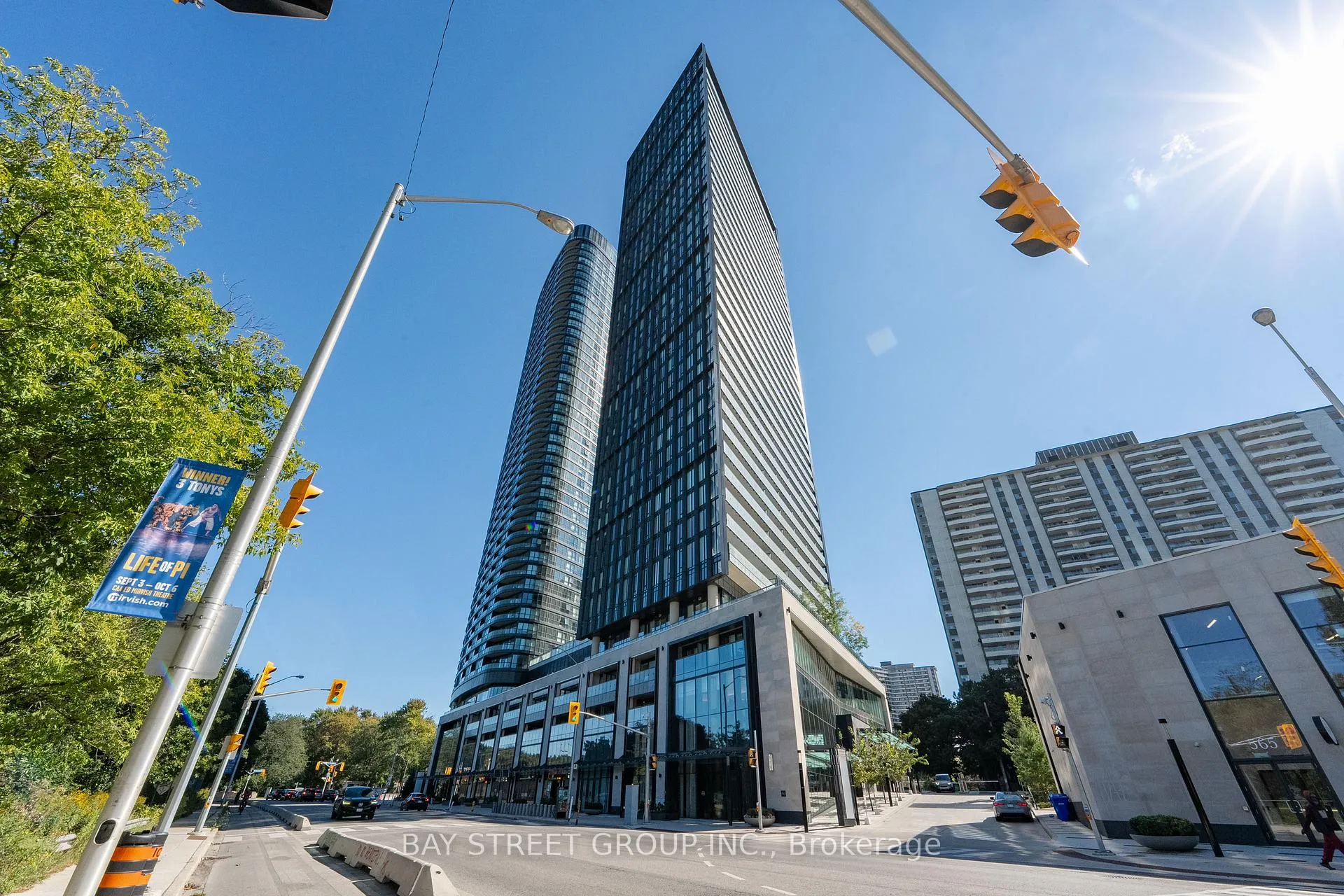 Front of Unit 3310, 575 Bloor Street E