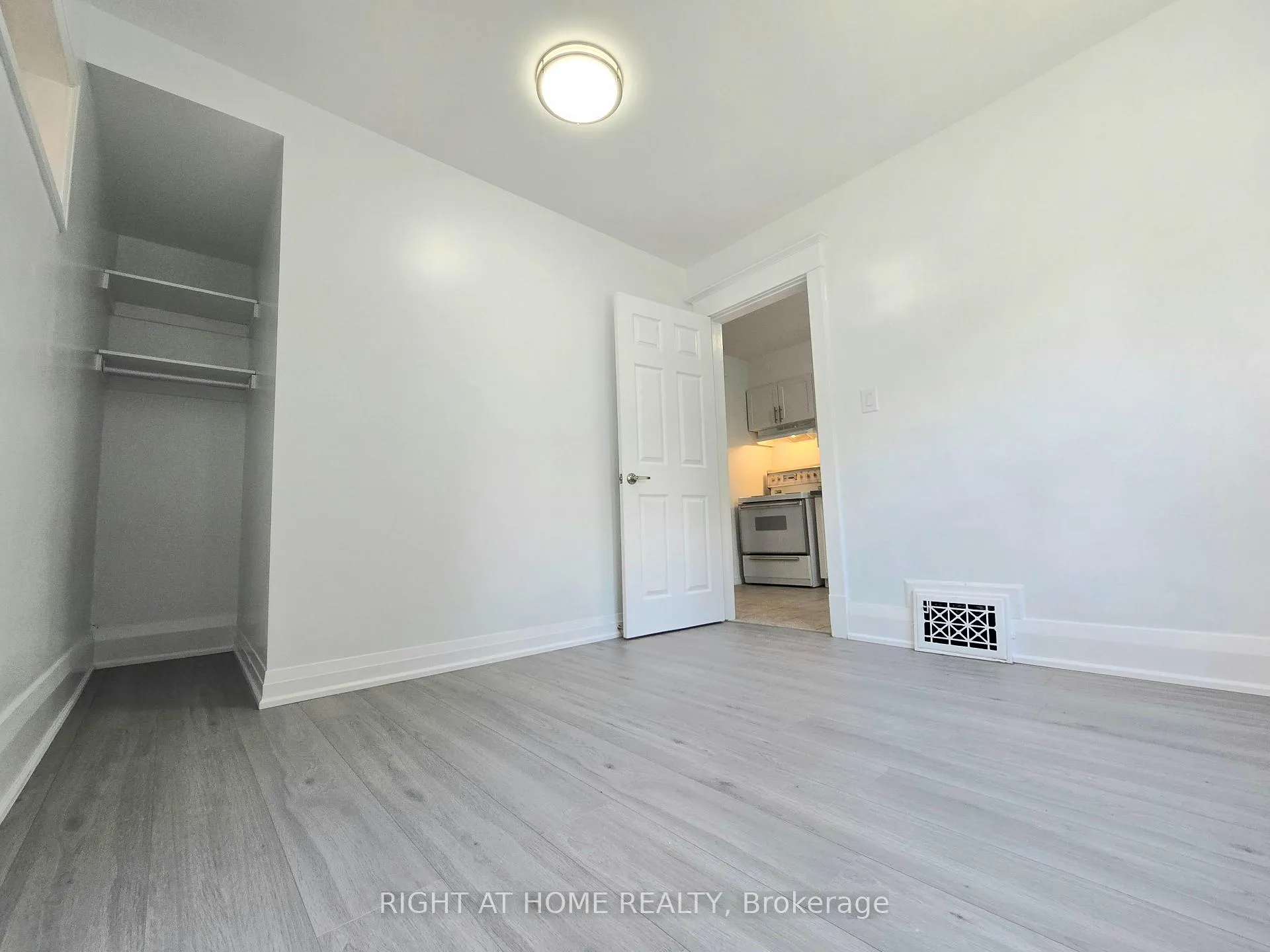 Photo 7 of Unit Main, 344 Glebeholme Boulevard, Toronto, Danforth — HOMEH