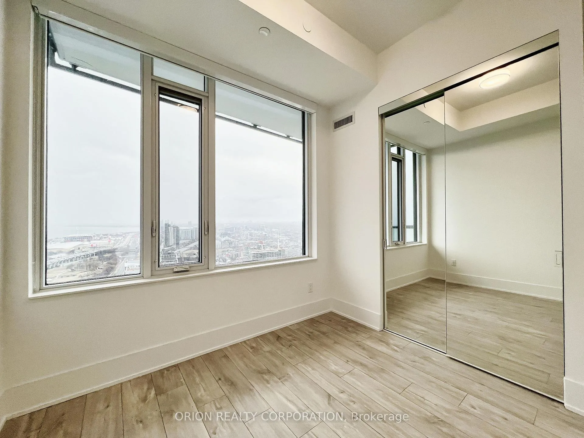 Photo 13 of Unit 3615, 470 Front Street W, Toronto, Waterfront Communities — HOMEH