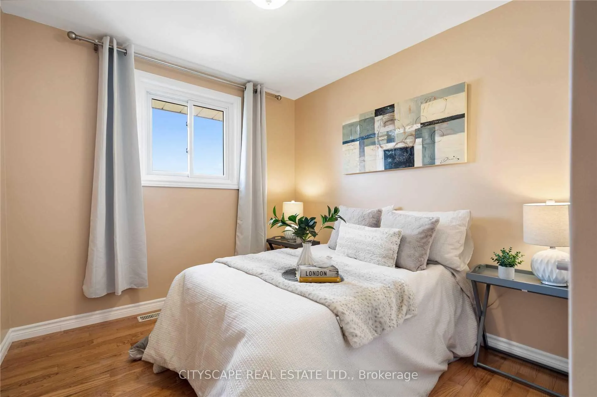 Photo 9 of 762 Olive Avenue, Oshawa, Donevan — HOMEH