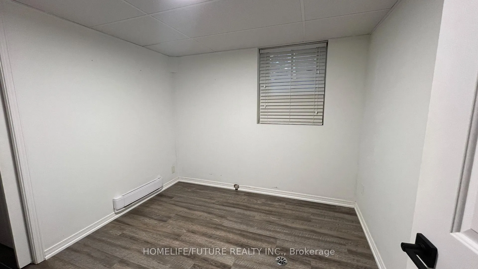 Photo 5 of 541 Charrington Avenue, Oshawa, Centennial — HOMEH