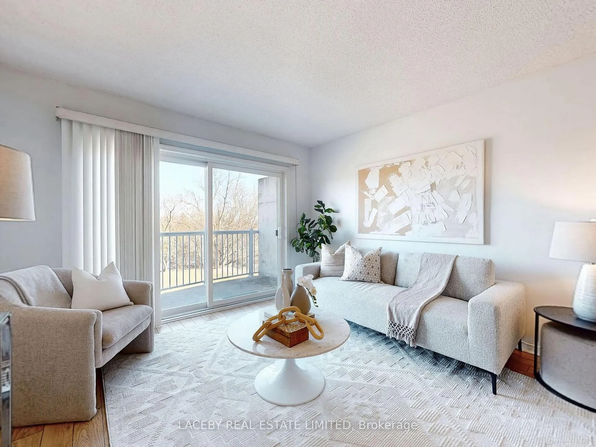Photo 9 of Unit 313, 32 Church Street, King, Schomberg — HOMEH