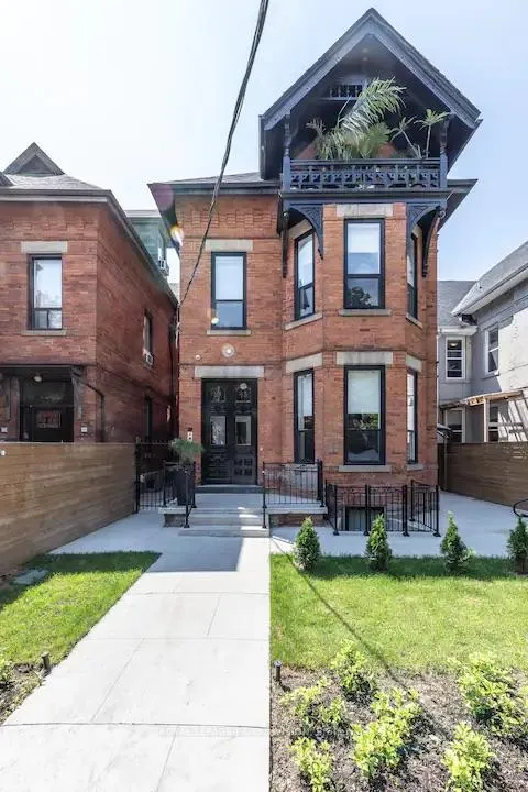 Photo 1 of Unit E, 43 Cecil Street E, Toronto, Kensington-Chinatown — HOMEH
