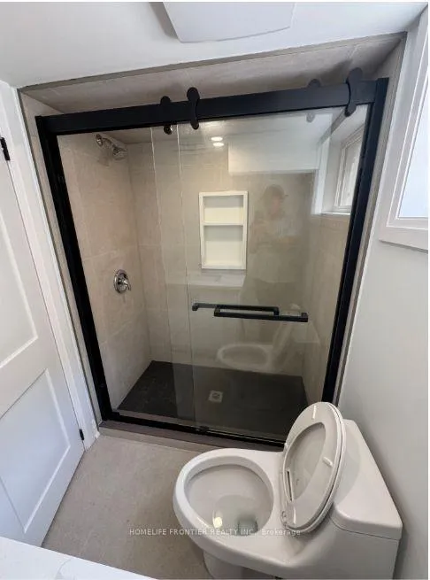 Photo 2 of Unit Basement, 142 Hillcrest Drive, Whitby, Downtown Whitby — HOMEH
