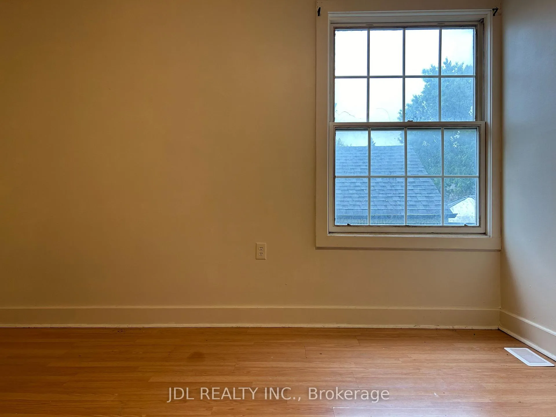 Photo 6 of Unit Unit C, 21 Squires Avenue, Toronto, O'Connor-Parkview — HOMEH