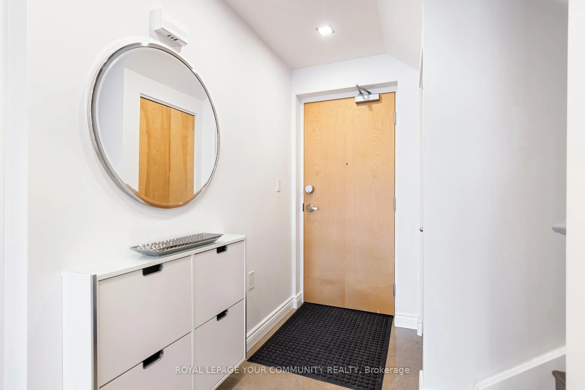 Photo 3 of Unit 101, 2175 Wyandotte Street E, Windsor — HOMEH