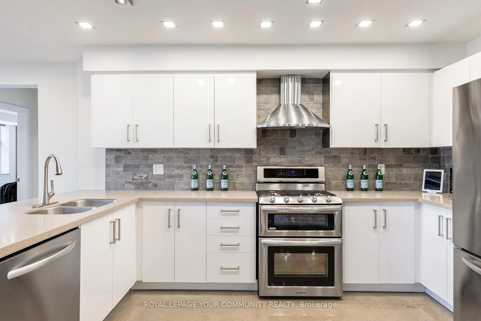 Photo 9 of Unit 101, 2175 Wyandotte Street E, Windsor — HOMEH