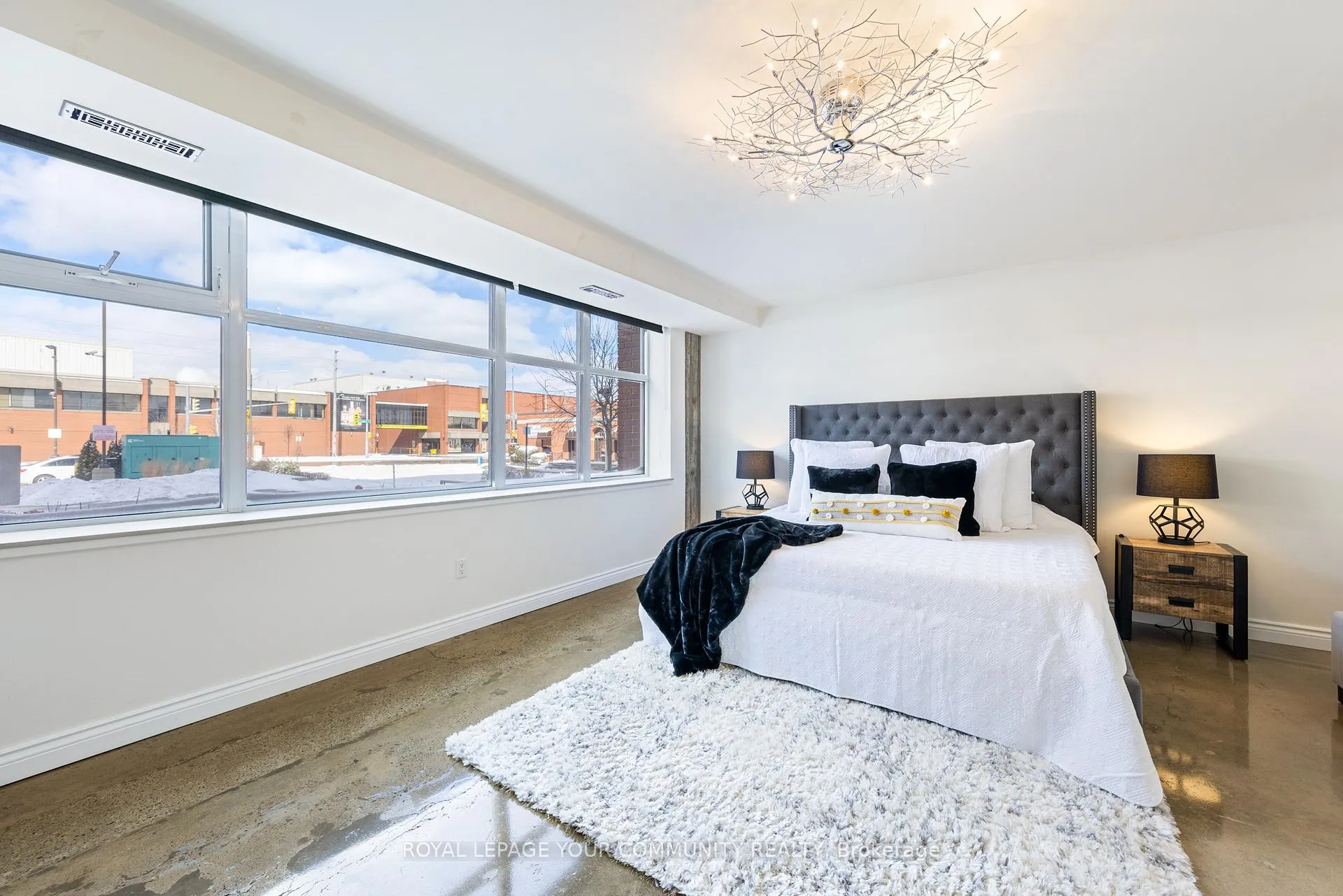 Photo 12 of Unit 101, 2175 Wyandotte Street E, Windsor — HOMEH