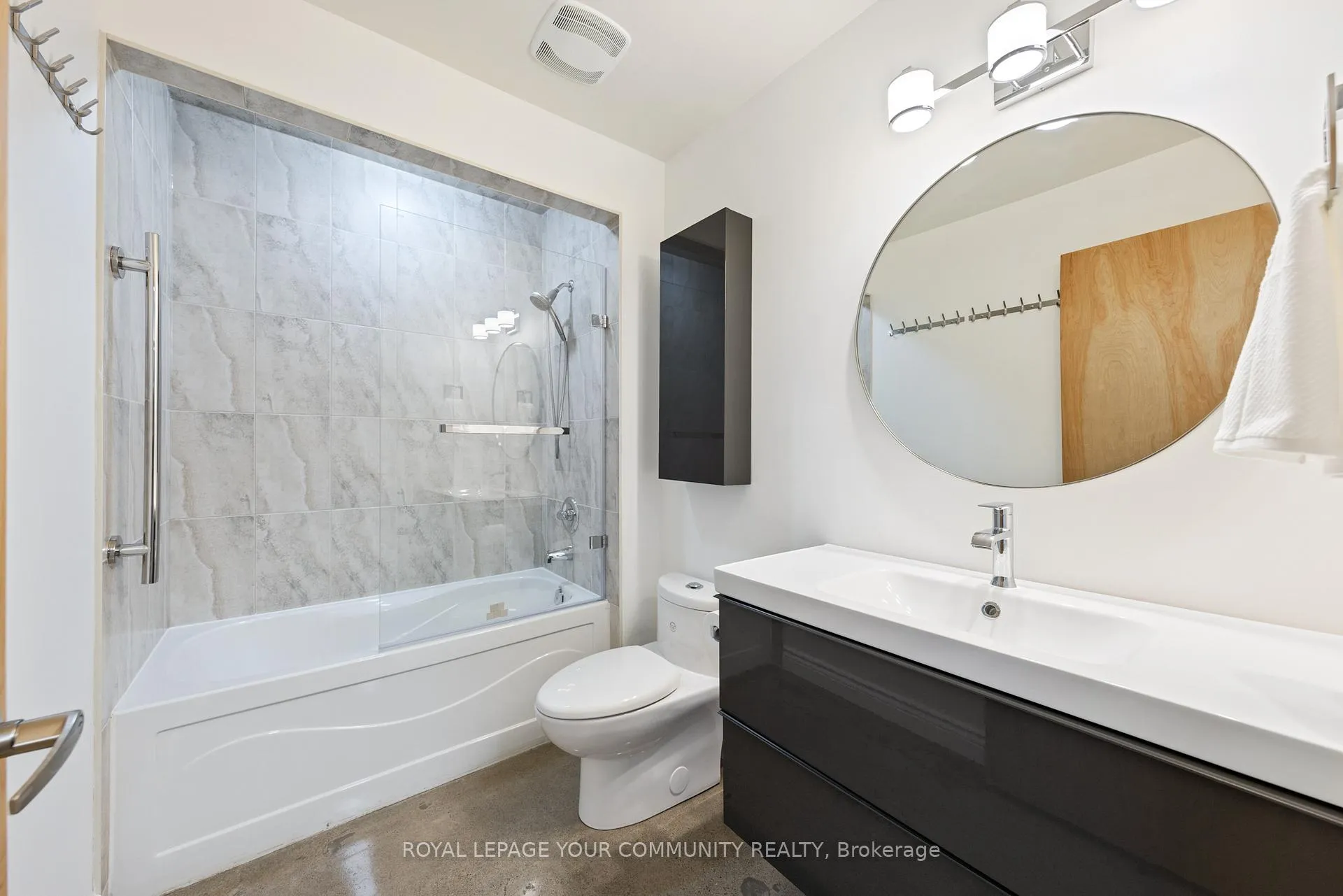 Photo 14 of Unit 101, 2175 Wyandotte Street E, Windsor — HOMEH