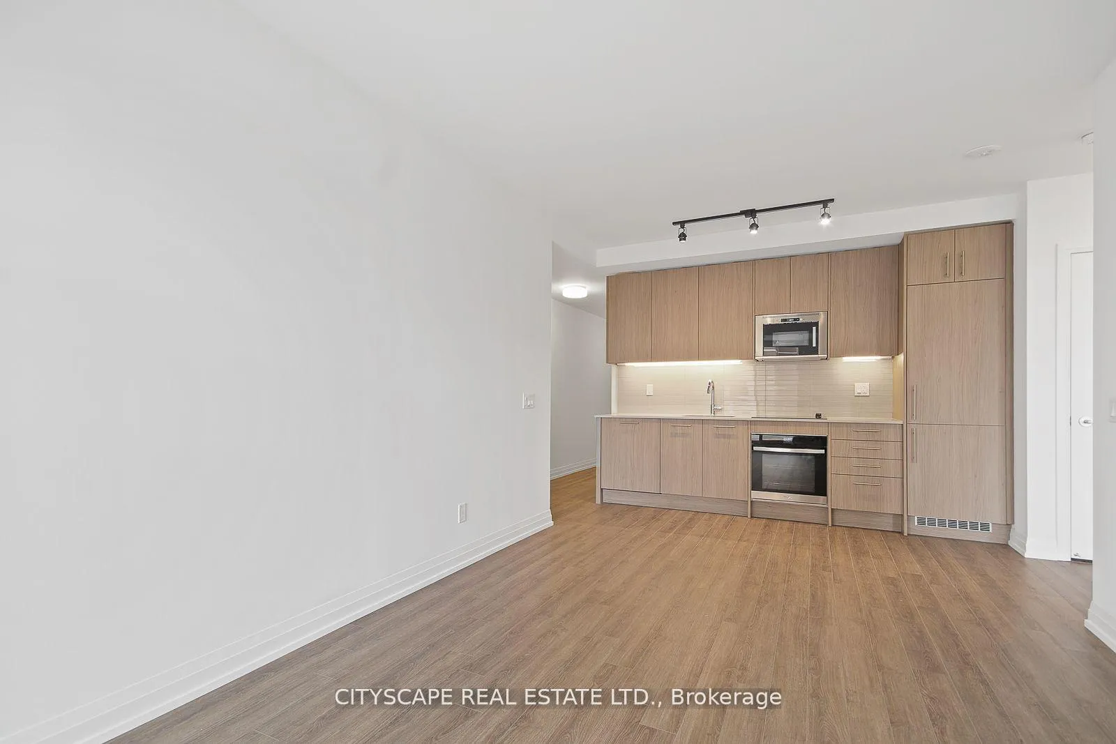 Photo 9 of Unit 1901, 286 Main Street, Toronto, East End-Danforth — HOMEH