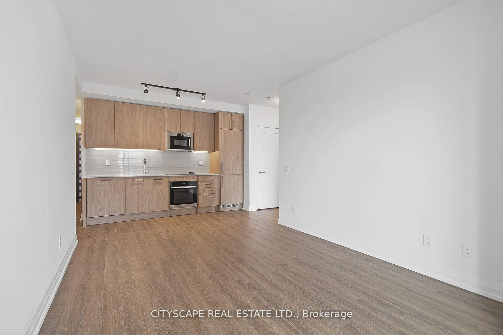 Photo 11 of Unit 1901, 286 Main Street, Toronto, East End-Danforth — HOMEH
