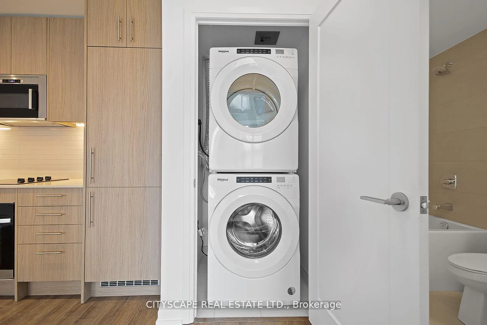 Photo 16 of Unit 1901, 286 Main Street, Toronto, East End-Danforth — HOMEH