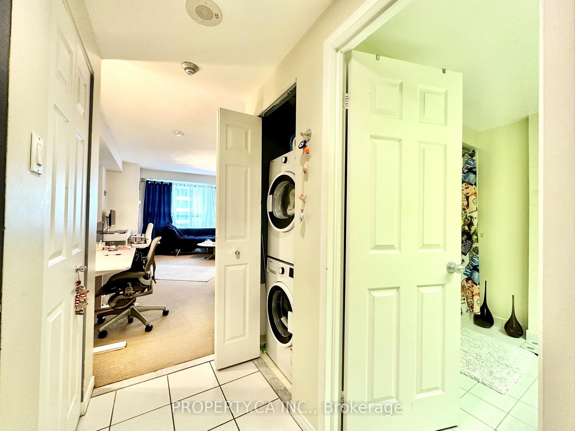 Photo 12 of Unit 503, 77 Harbour Square, Toronto, Waterfront Communities — HOMEH