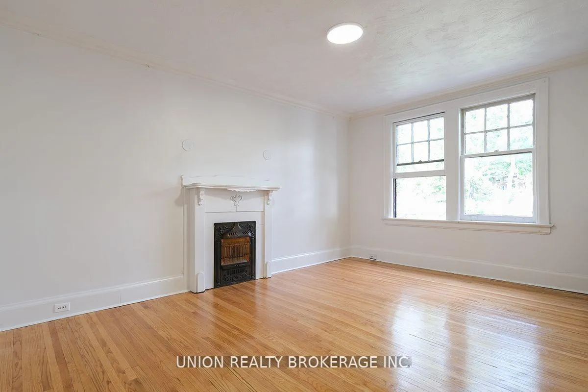 Photo 3 of Unit 17, 59 Balsam Avenue, Toronto, The Beaches — HOMEH