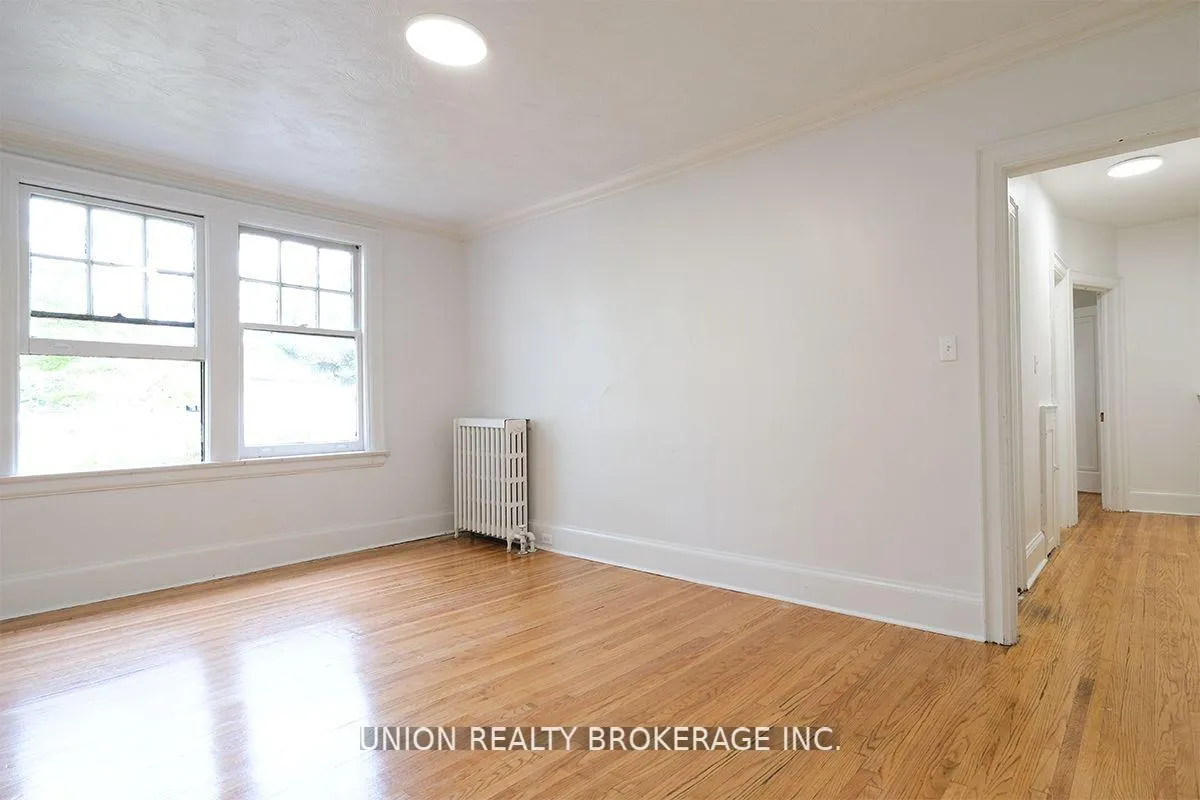Photo 4 of Unit 17, 59 Balsam Avenue, Toronto, The Beaches — HOMEH