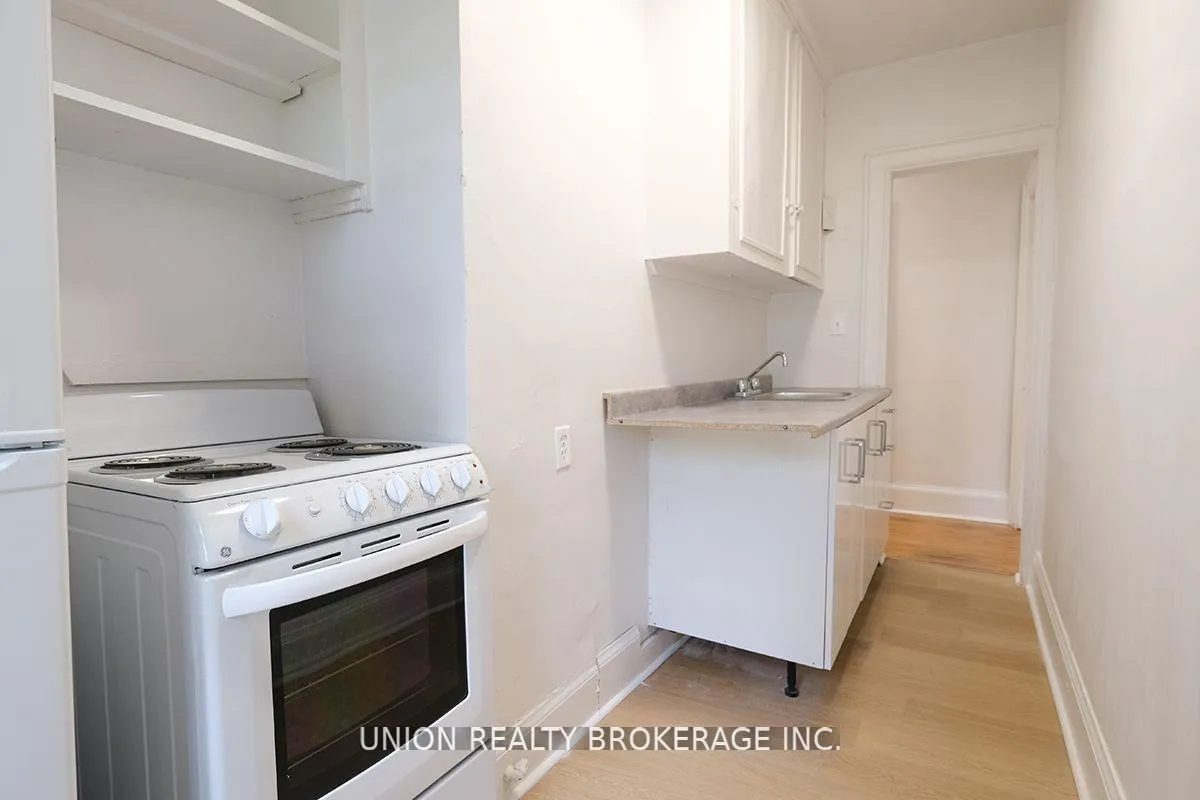 Photo 7 of Unit 17, 59 Balsam Avenue, Toronto, The Beaches — HOMEH