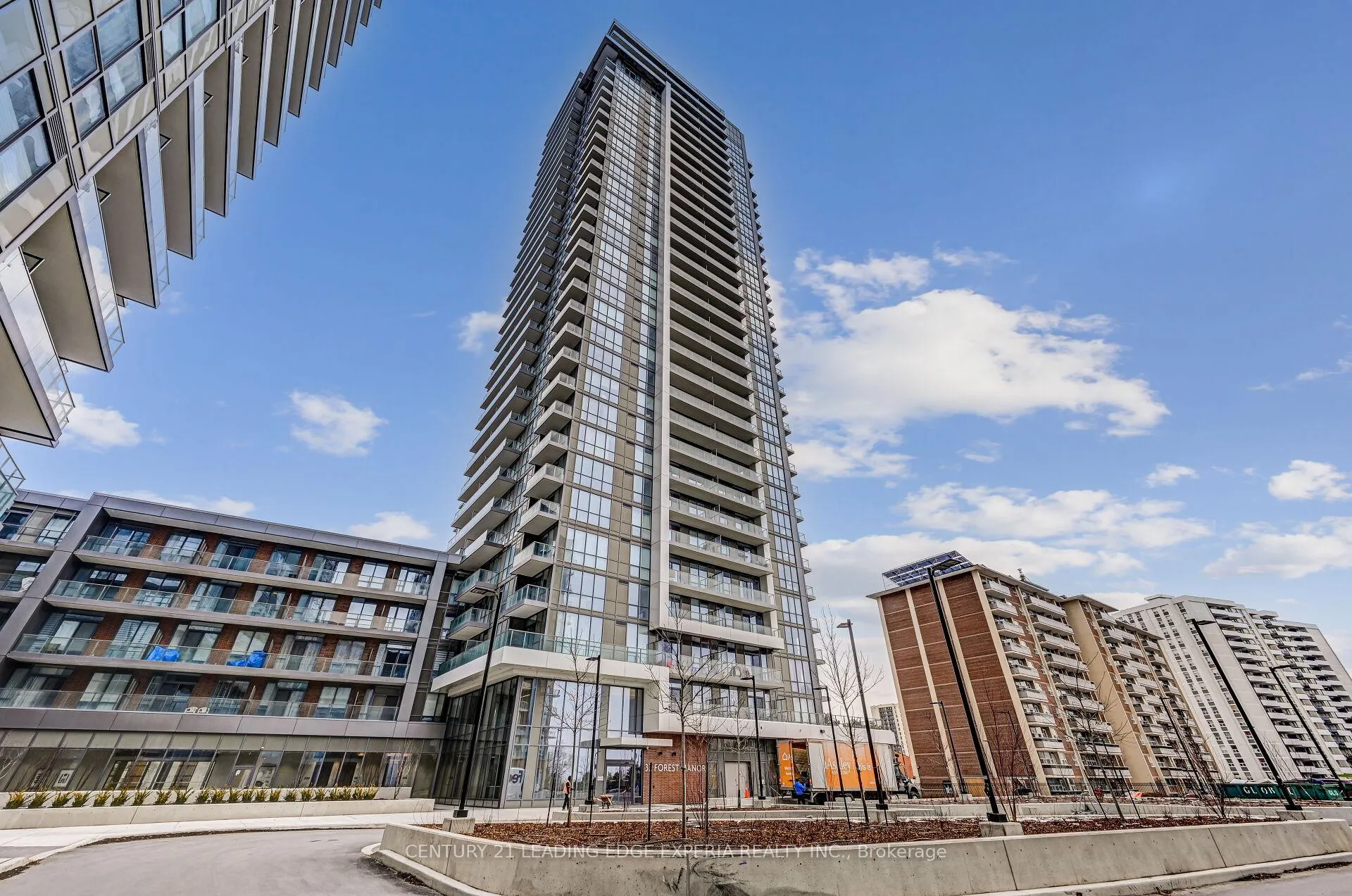 Photo 2 of Unit 2905, 32 Forest Manor Road, North York, Henry Farm — HOMEH