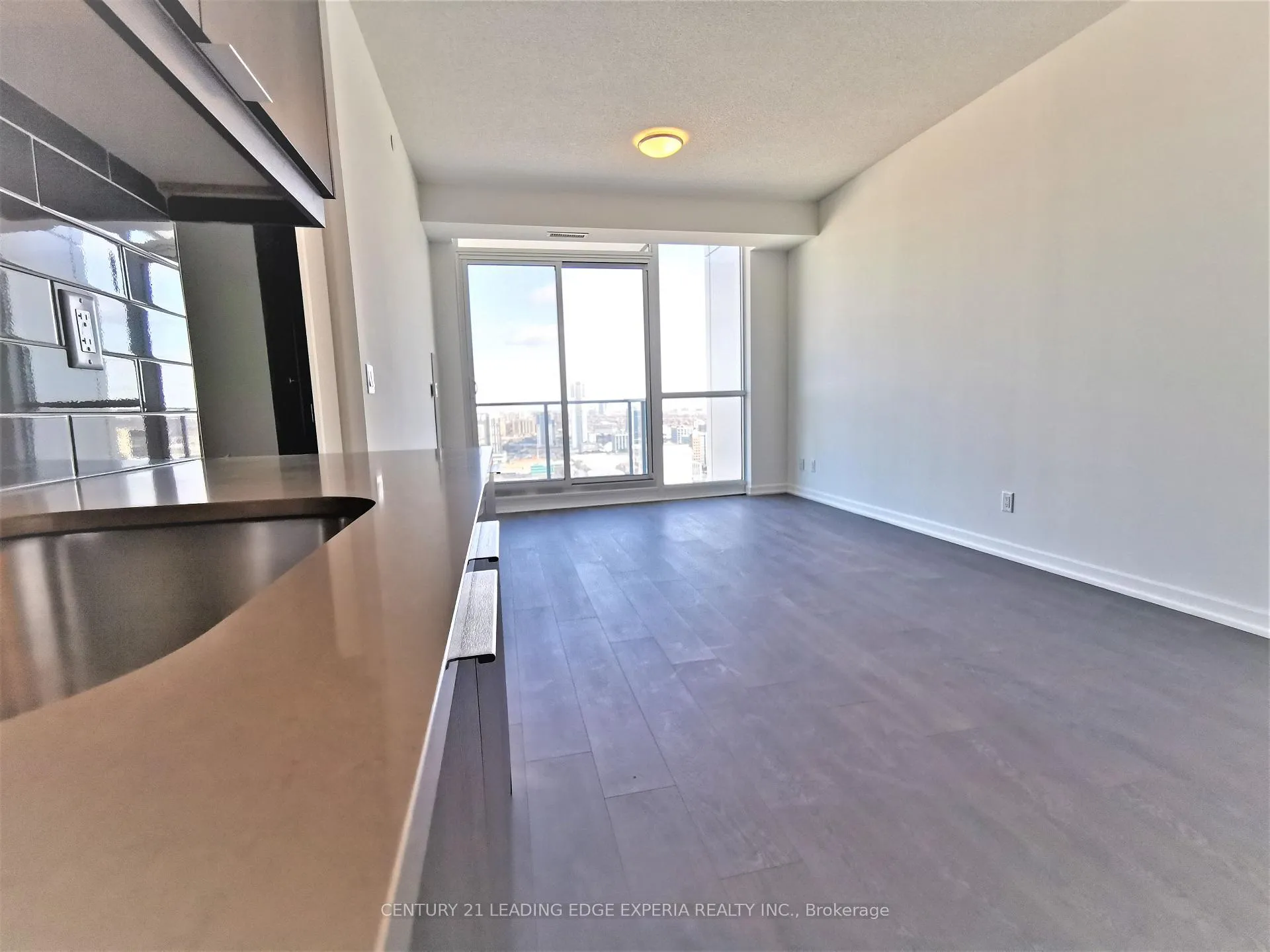 Photo 5 of Unit 2905, 32 Forest Manor Road, North York, Henry Farm — HOMEH