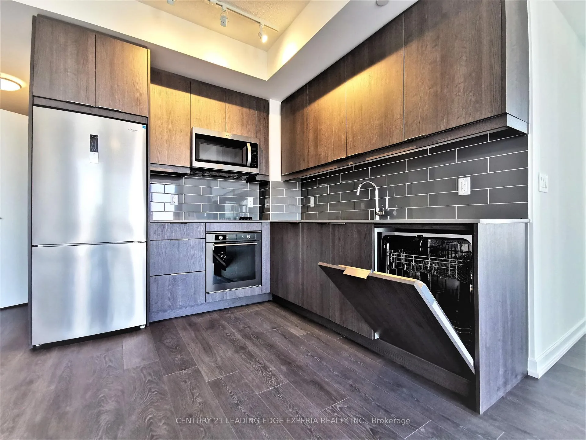 Photo 7 of Unit 2905, 32 Forest Manor Road, North York, Henry Farm — HOMEH