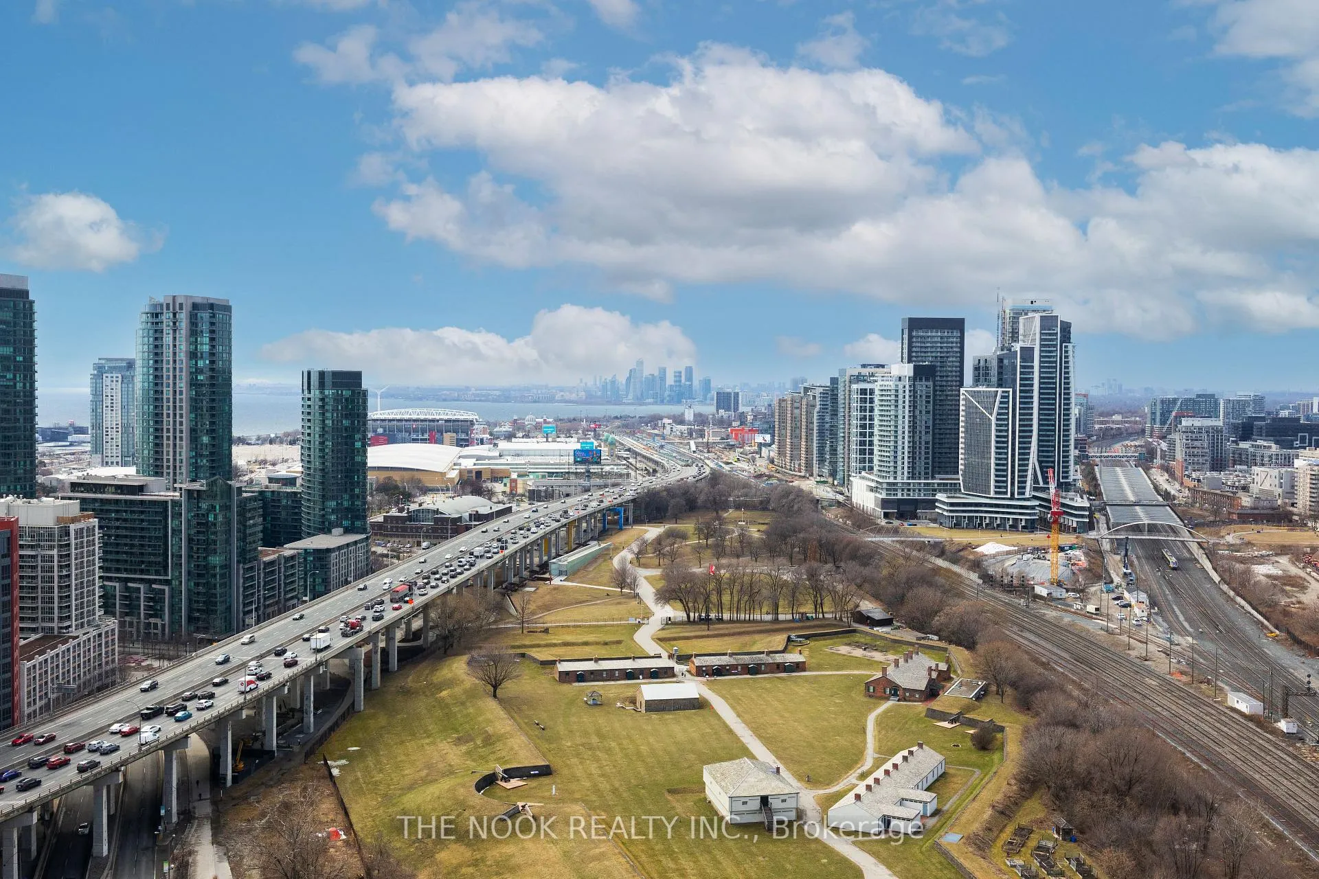 Photo 2 of Unit 2602, 170 Fort York Boulevard, Toronto, Waterfront Communities — HOMEH