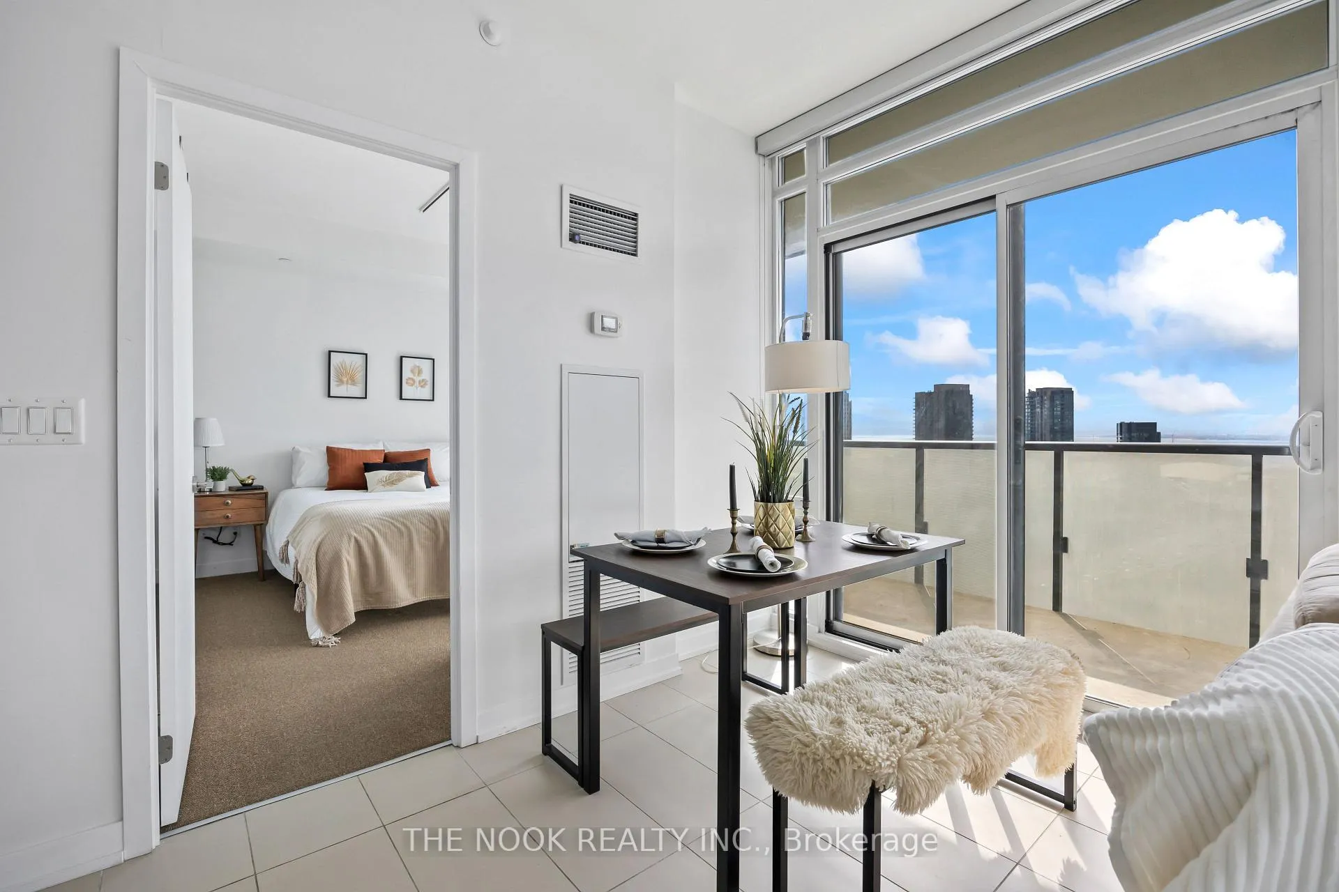 Photo 13 of Unit 2602, 170 Fort York Boulevard, Toronto, Waterfront Communities — HOMEH