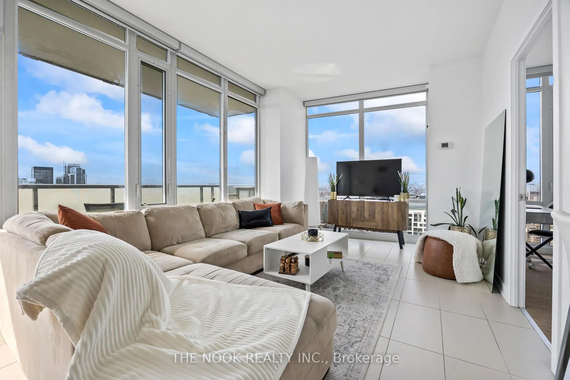 Photo 19 of Unit 2602, 170 Fort York Boulevard, Toronto, Waterfront Communities — HOMEH