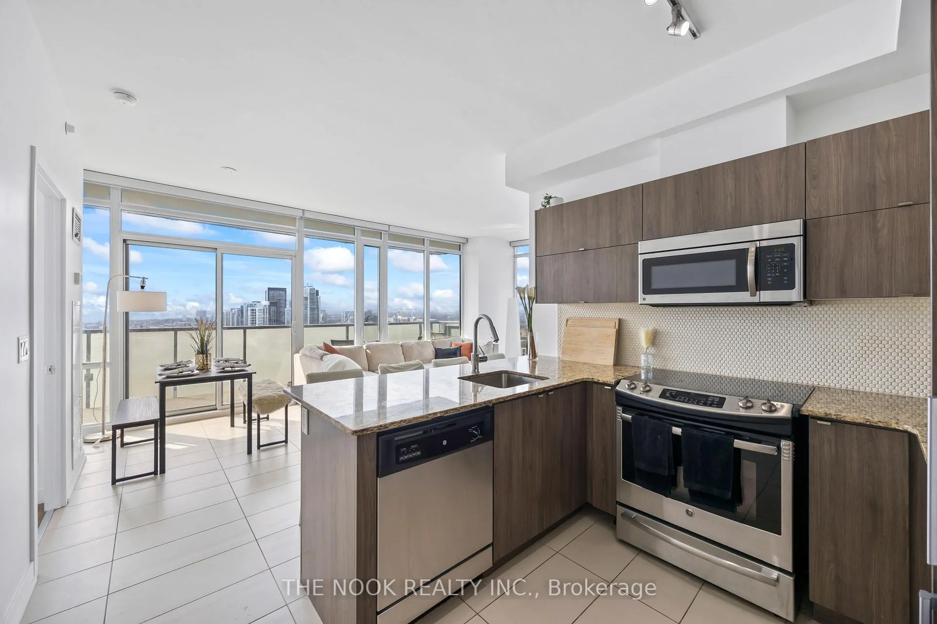 Photo 23 of Unit 2602, 170 Fort York Boulevard, Toronto, Waterfront Communities — HOMEH