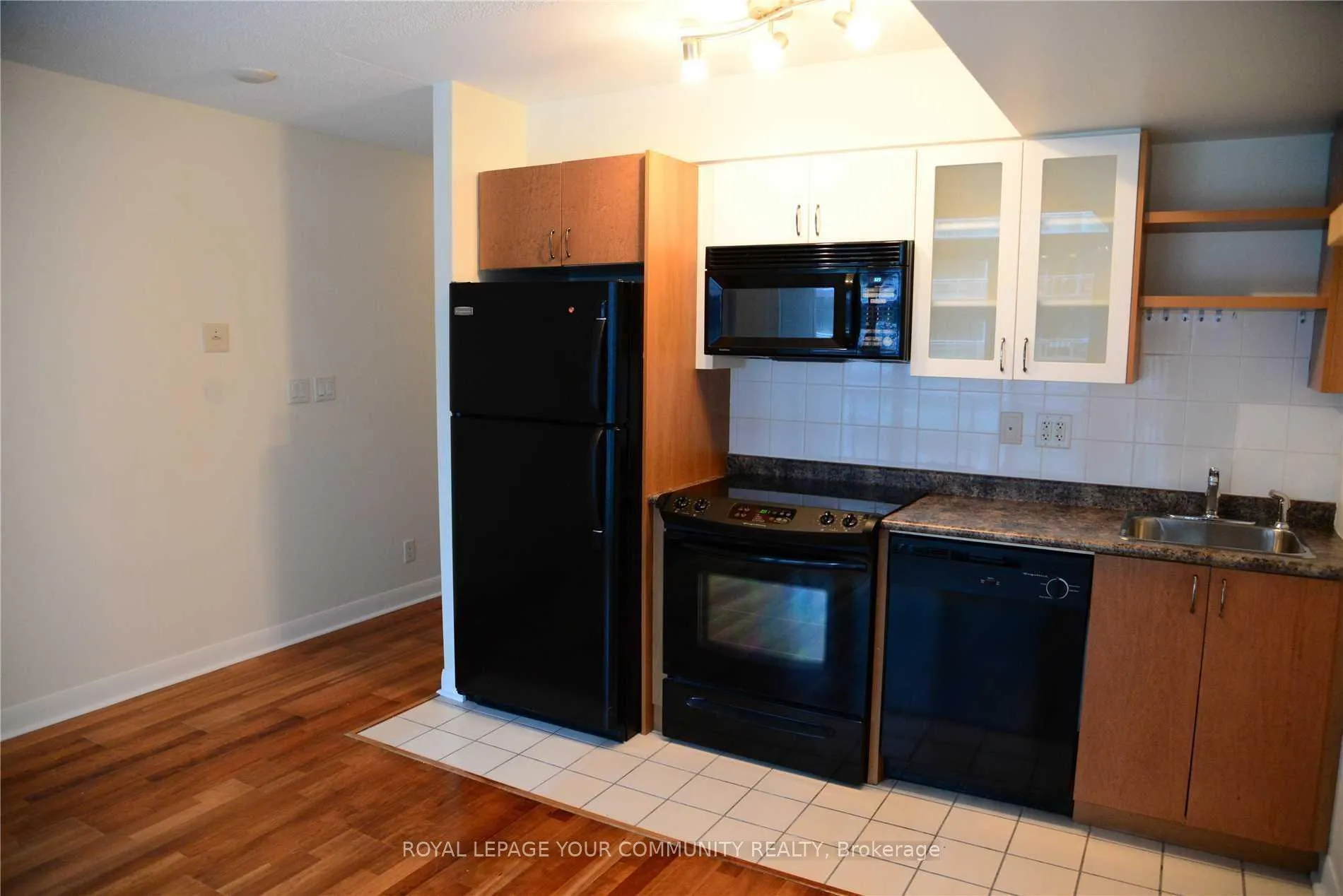 Photo 7 of Unit 334, 600 fleet Street, Toronto, Niagara — HOMEH