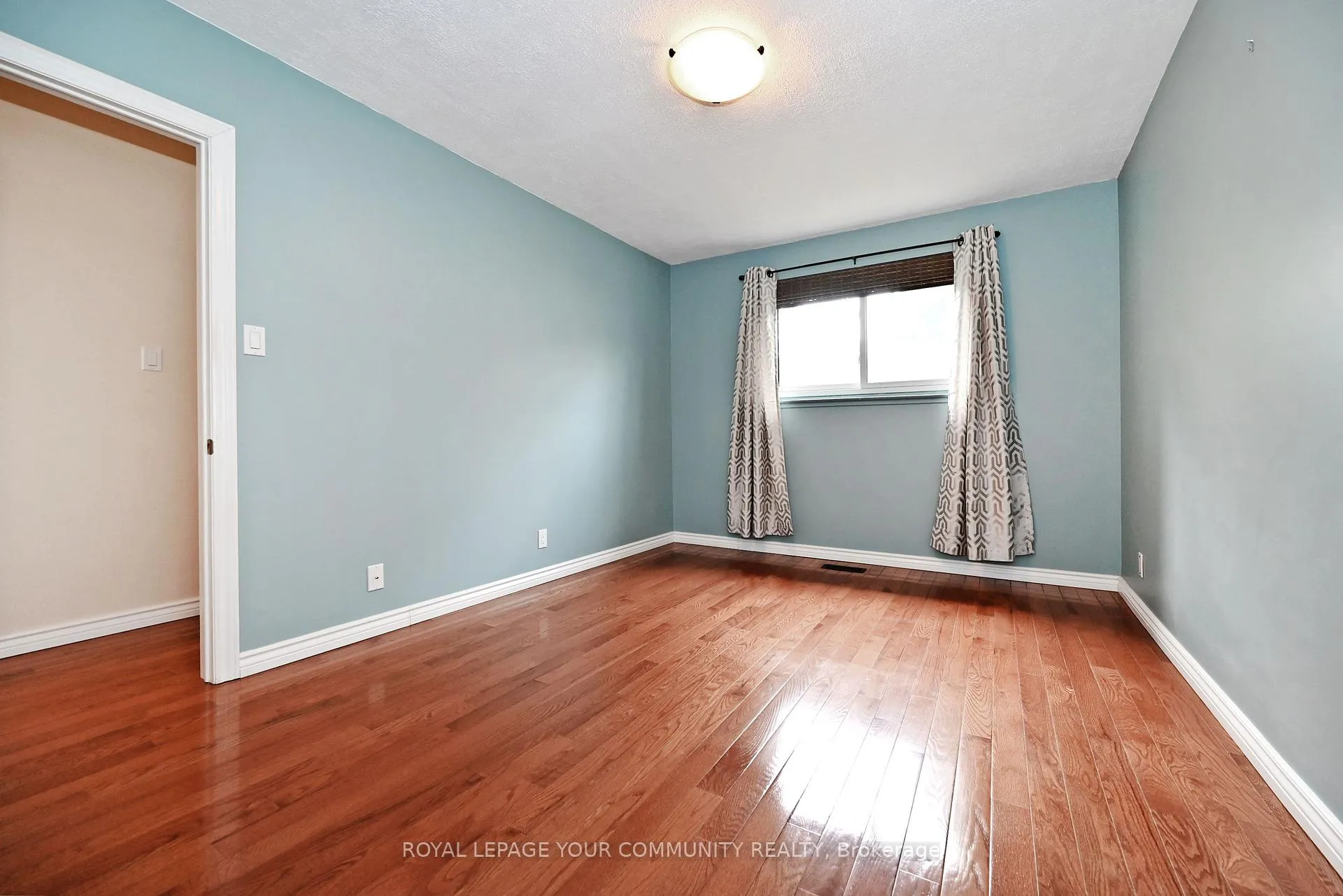Photo 18 of 808 Batory Avenue, Pickering, West Shore — HOMEH