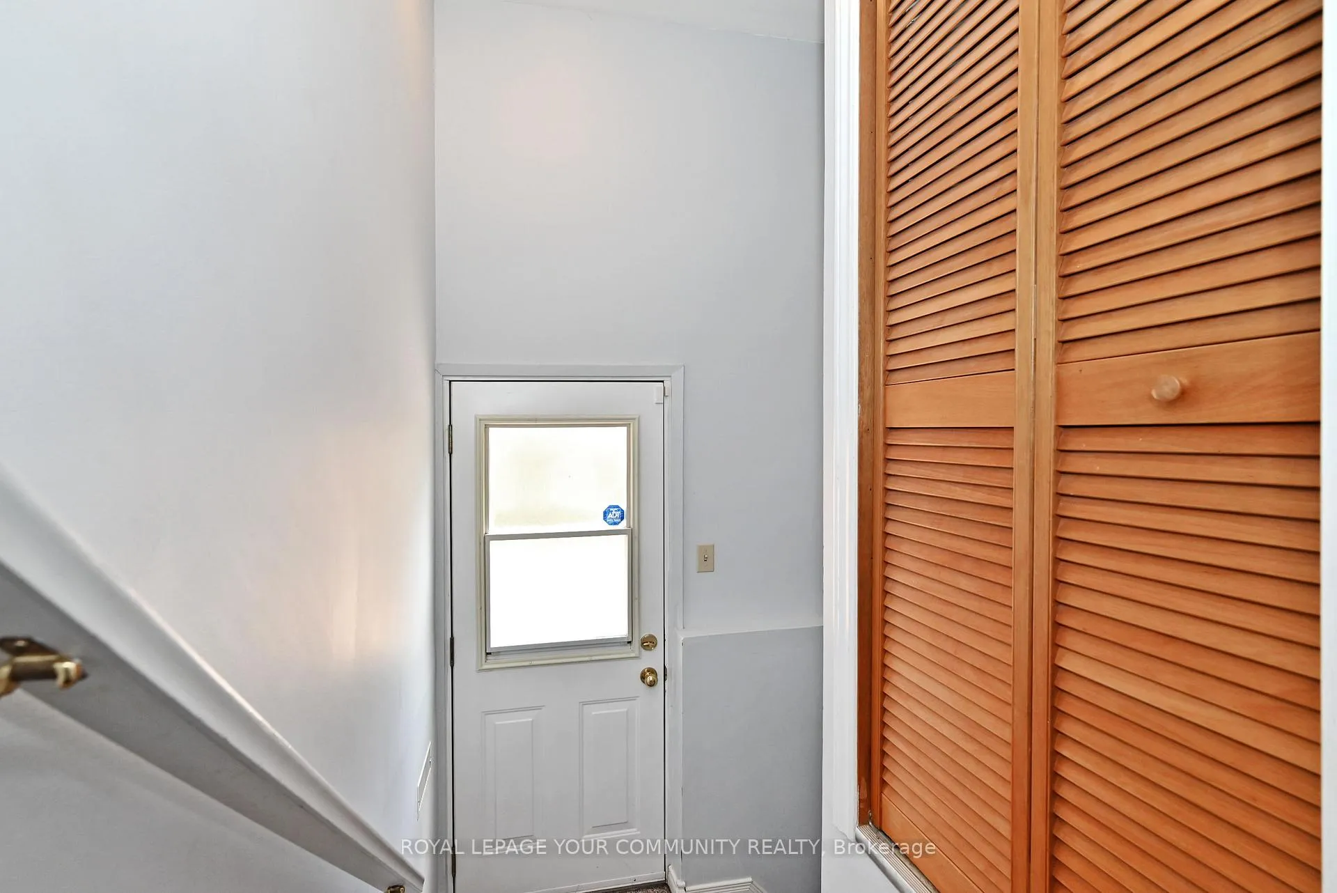 Photo 26 of 808 Batory Avenue, Pickering, West Shore — HOMEH