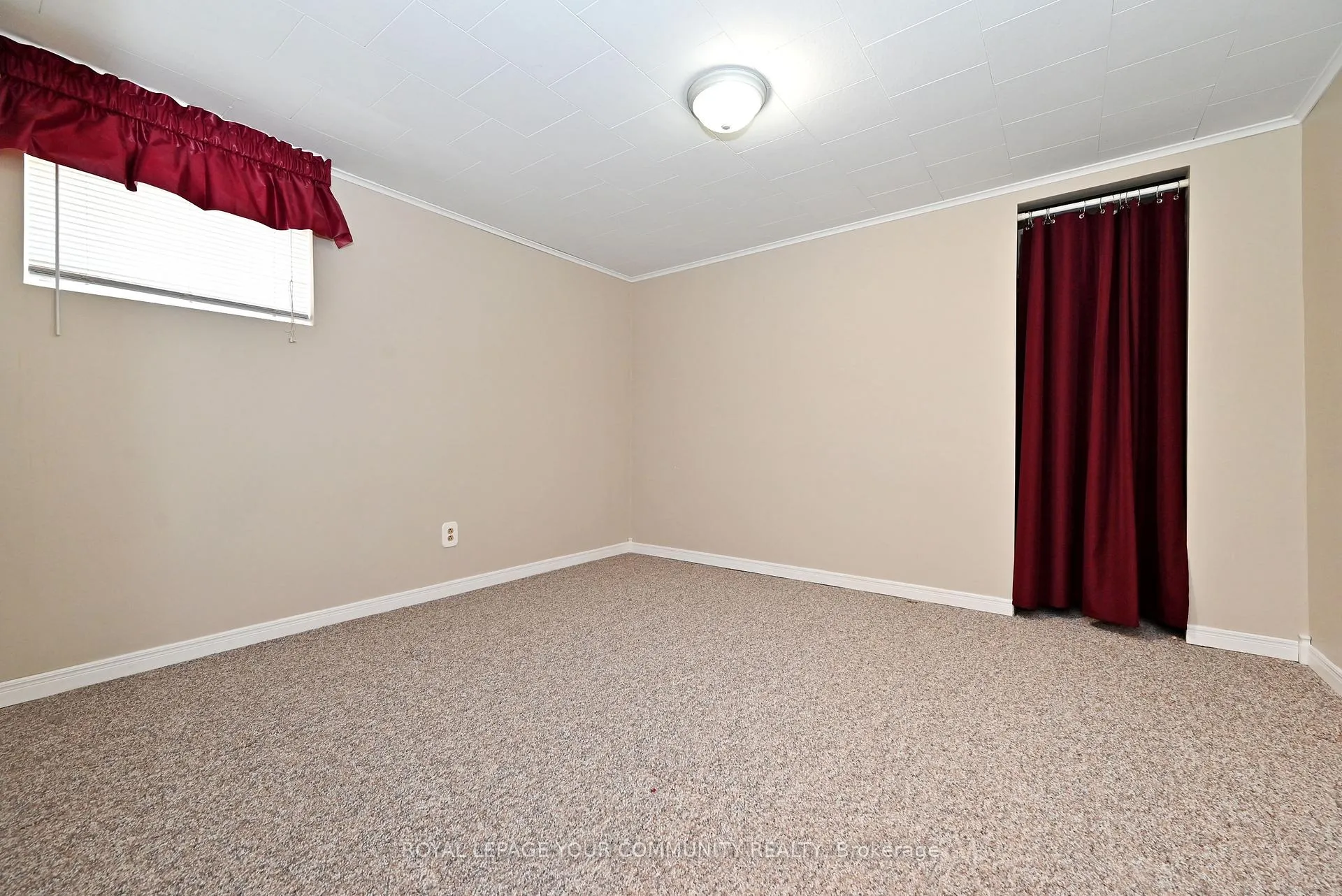 Photo 31 of 808 Batory Avenue, Pickering, West Shore — HOMEH