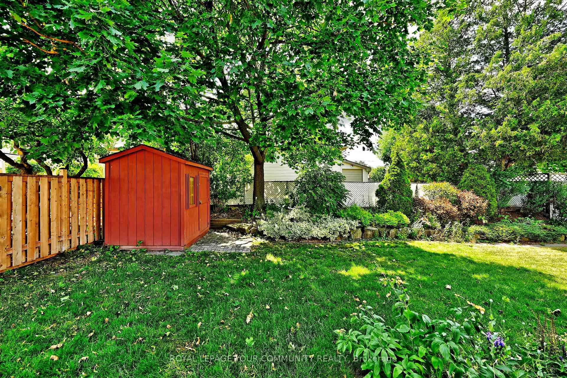 Photo 39 of 808 Batory Avenue, Pickering, West Shore — HOMEH