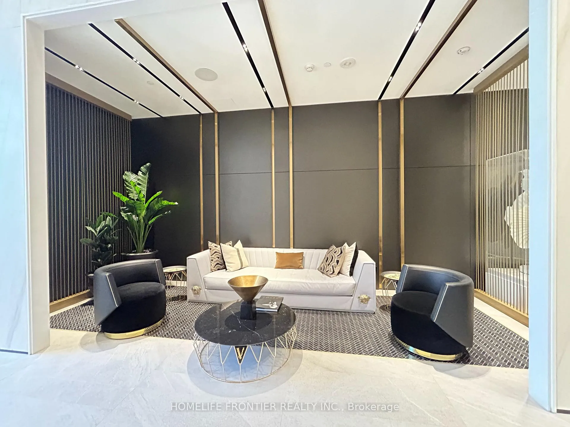 Photo 2 of Unit 3812, 319 Jarvis Street, Toronto, Church-Yonge Corridor — HOMEH