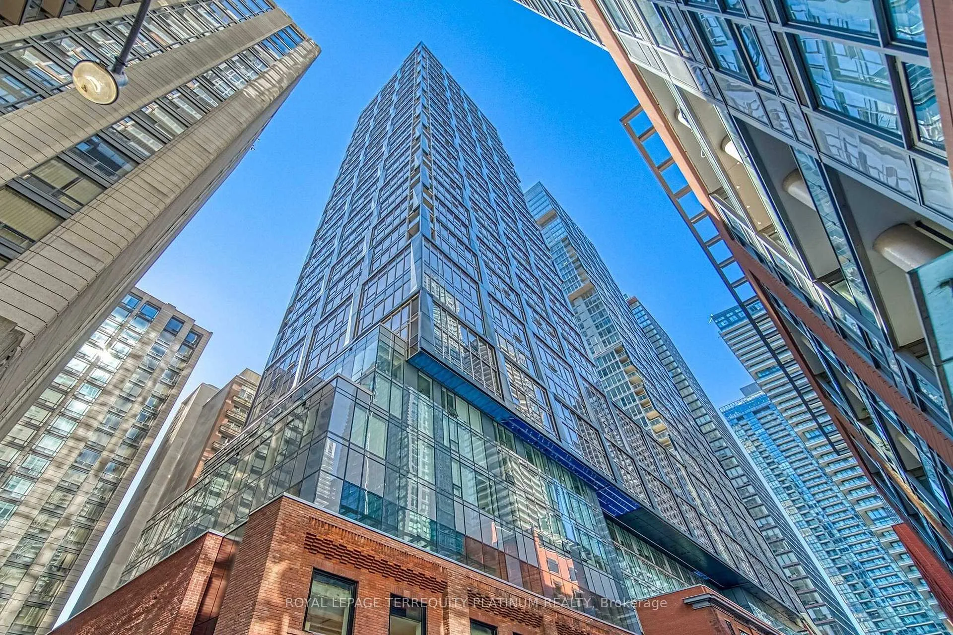 Front of Unit 2906, 15 Mercer Street