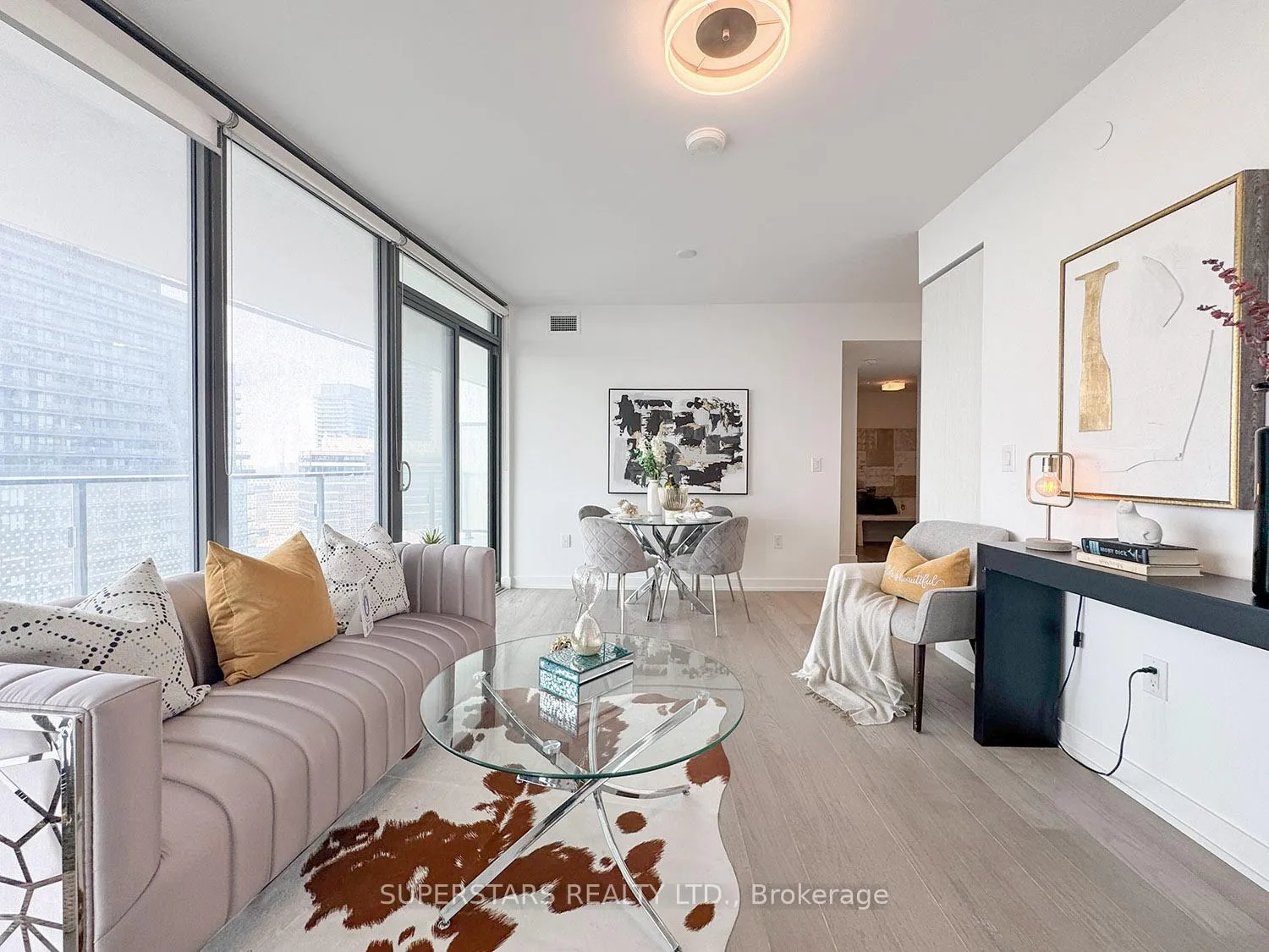 Photo 12 of Unit 3105, 11 Wellesley Street W, Toronto, Bay Street Corridor — HOMEH