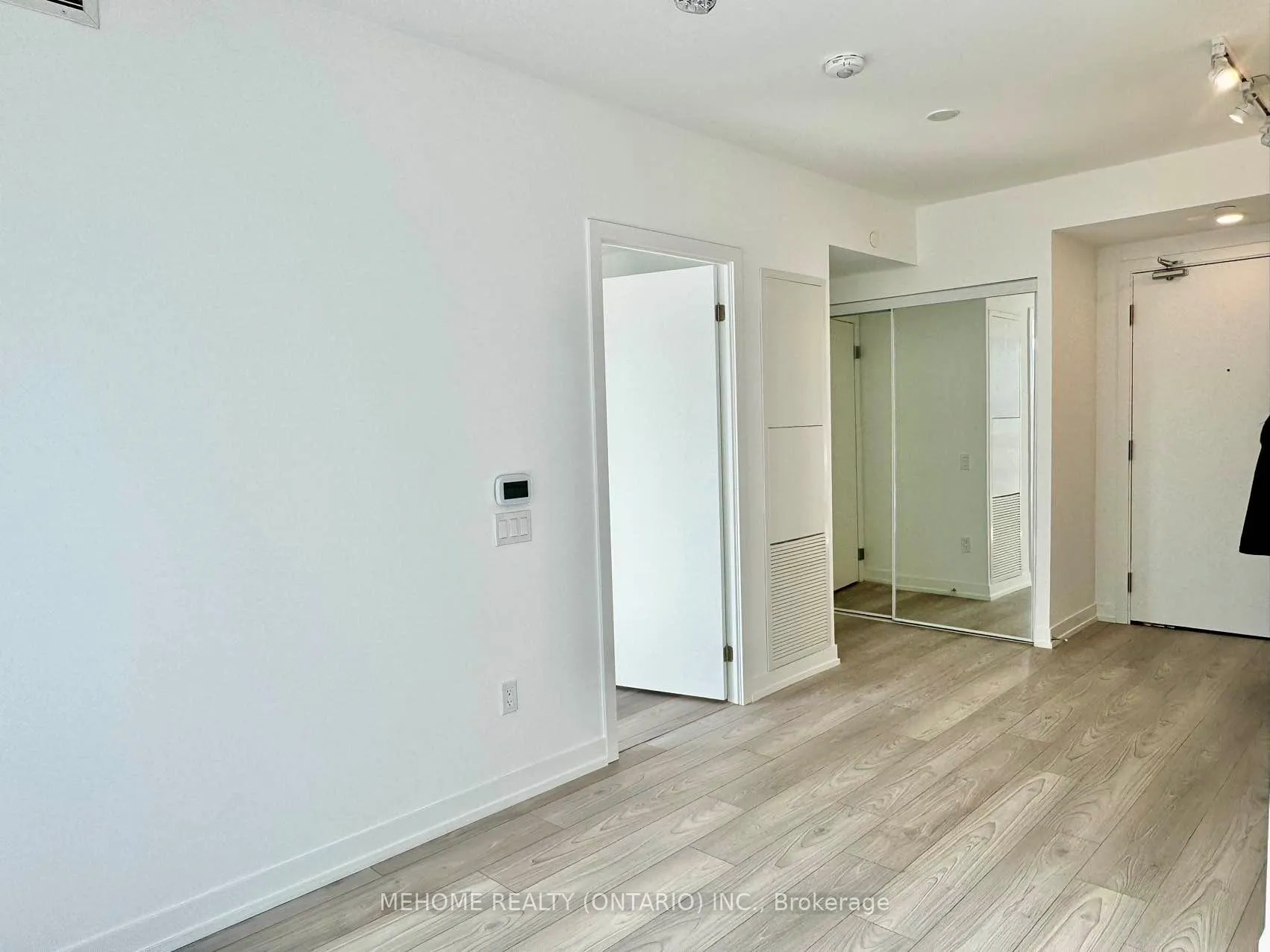 Photo 13 of Unit 1905, 82 Dalhousie Street, Toronto, Church-Yonge Corridor — HOMEH