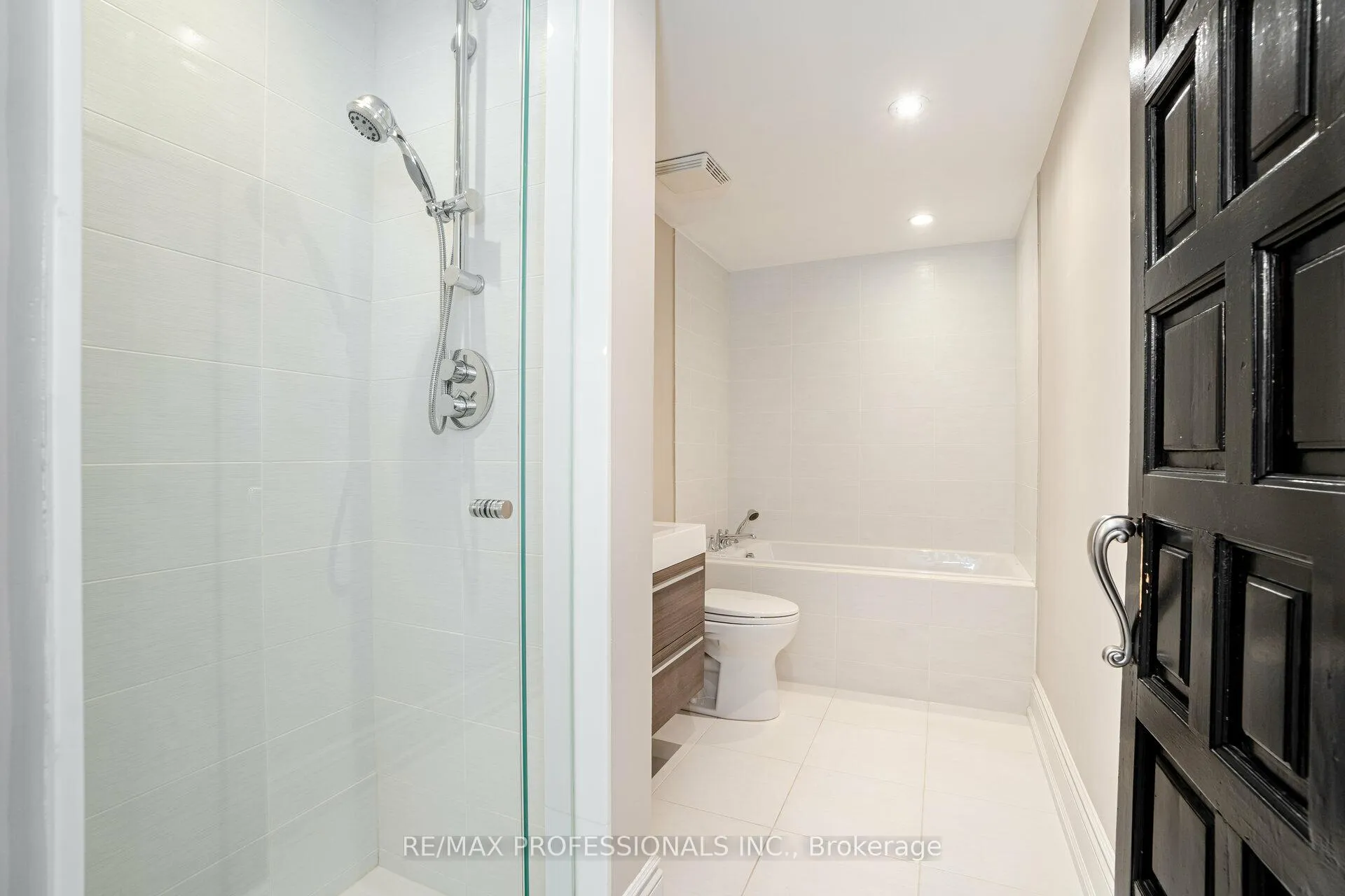 Photo 8 of Unit 225, 30 Stadium Road, Toronto, Niagara — HOMEH