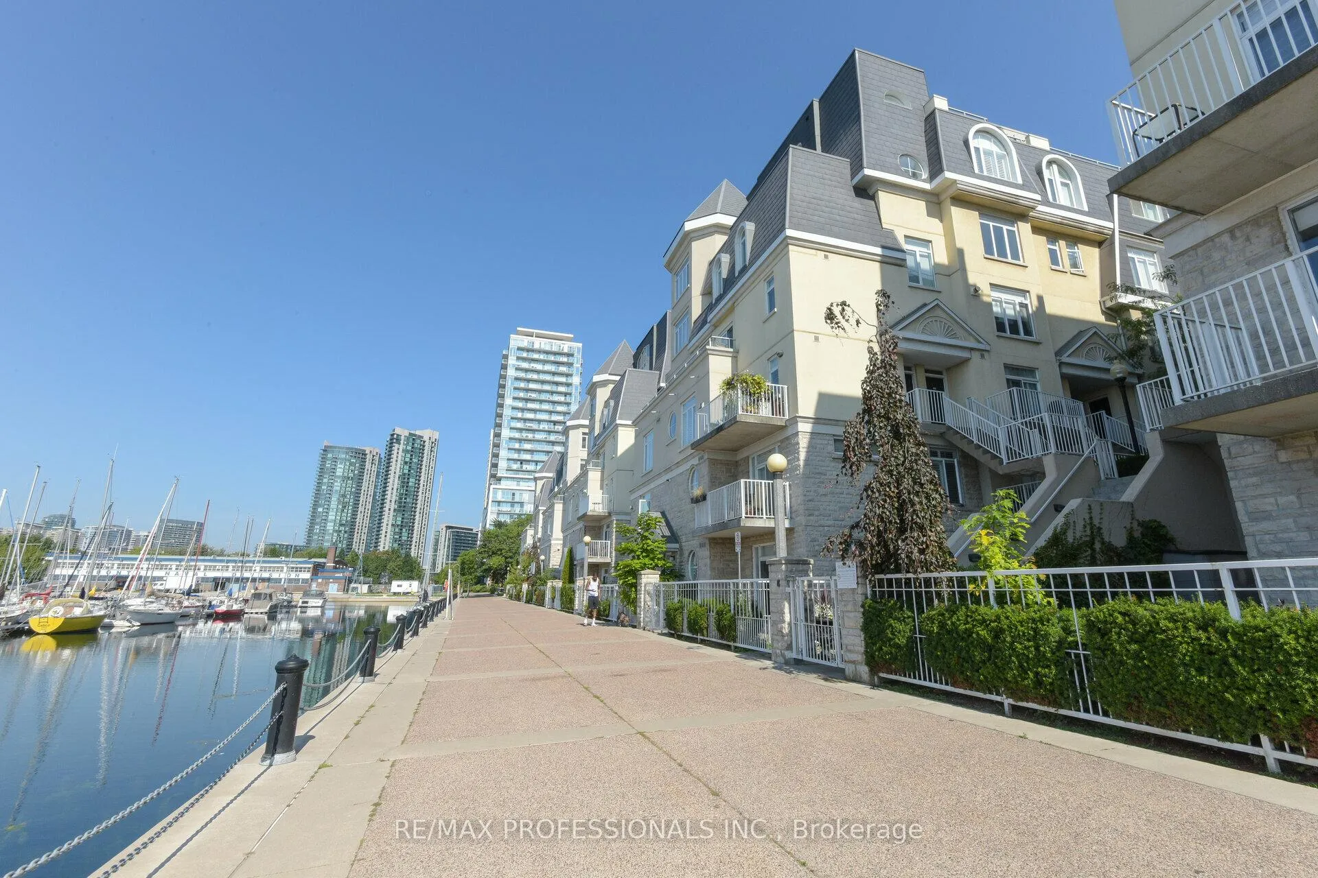 Photo 22 of Unit 225, 30 Stadium Road, Toronto, Niagara — HOMEH