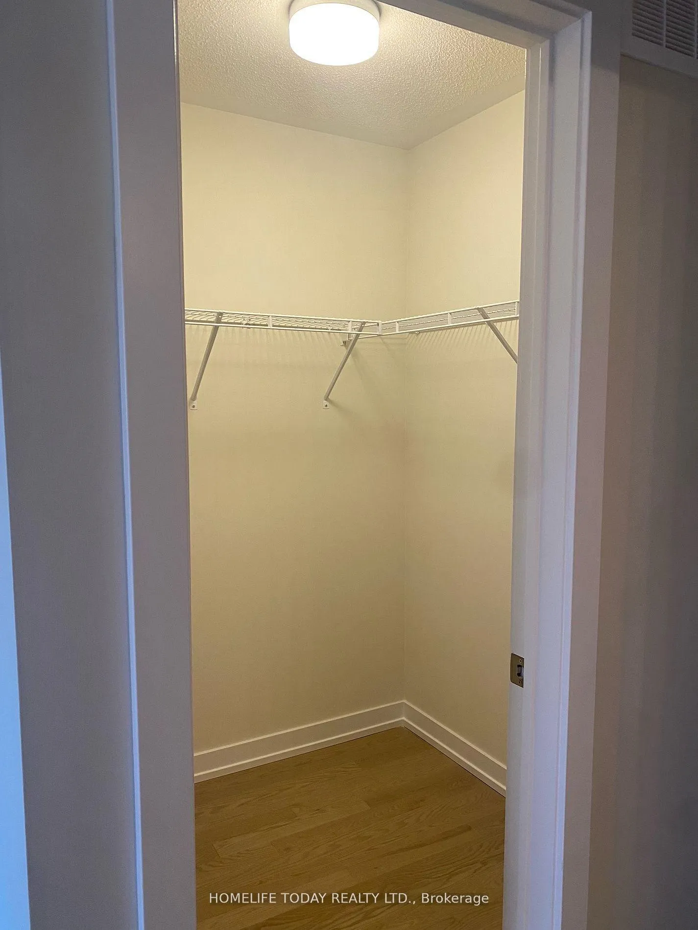 Photo 11 of 2573 Castlegate Crossing, Pickering, Duffin Heights — HOMEH