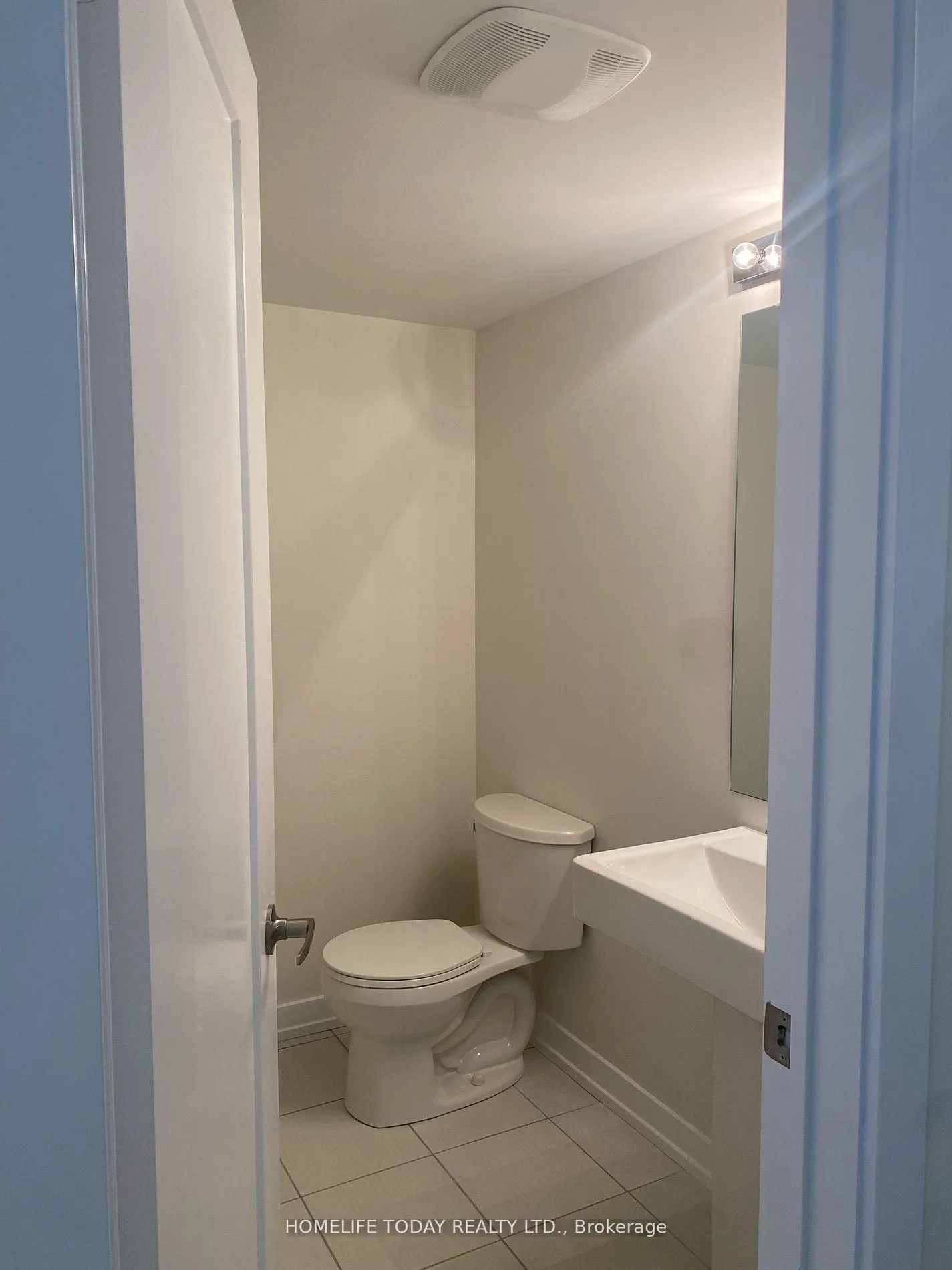 Photo 13 of 2573 Castlegate Crossing, Pickering, Duffin Heights — HOMEH