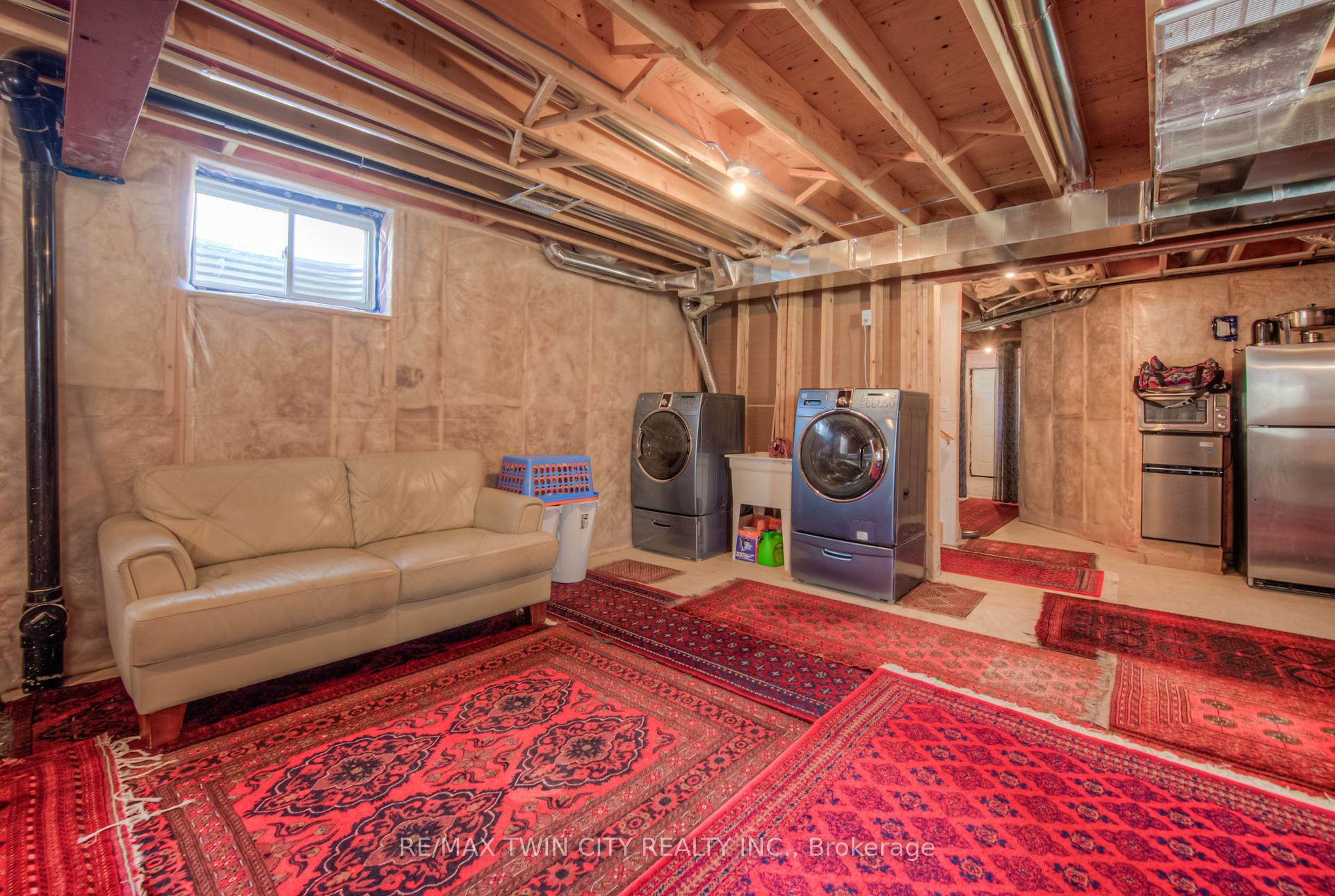 Photo 43 of 198 Savannah Ridge Drive, Brant, Paris — HOMEH