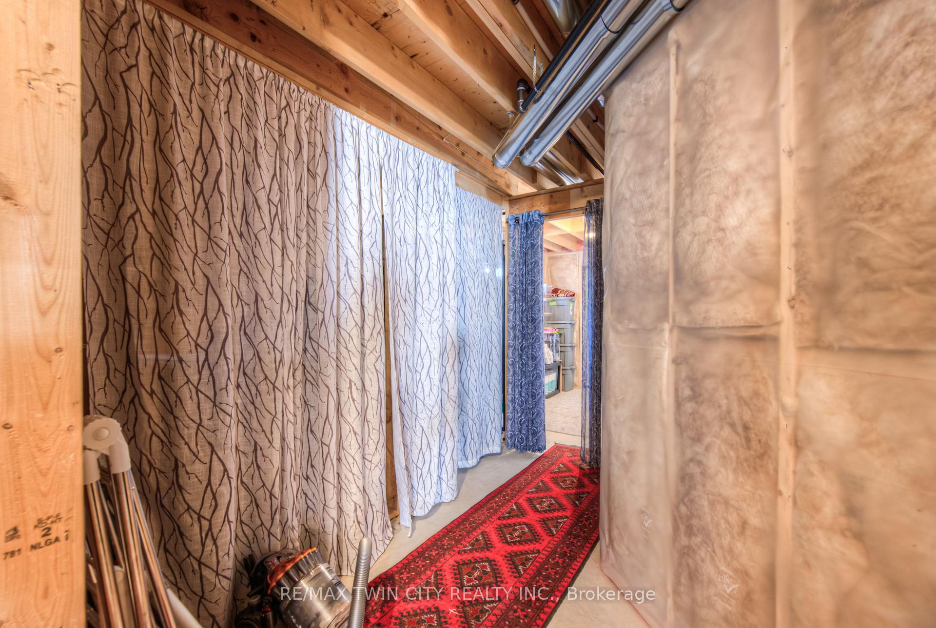 Photo 44 of 198 Savannah Ridge Drive, Brant, Paris — HOMEH