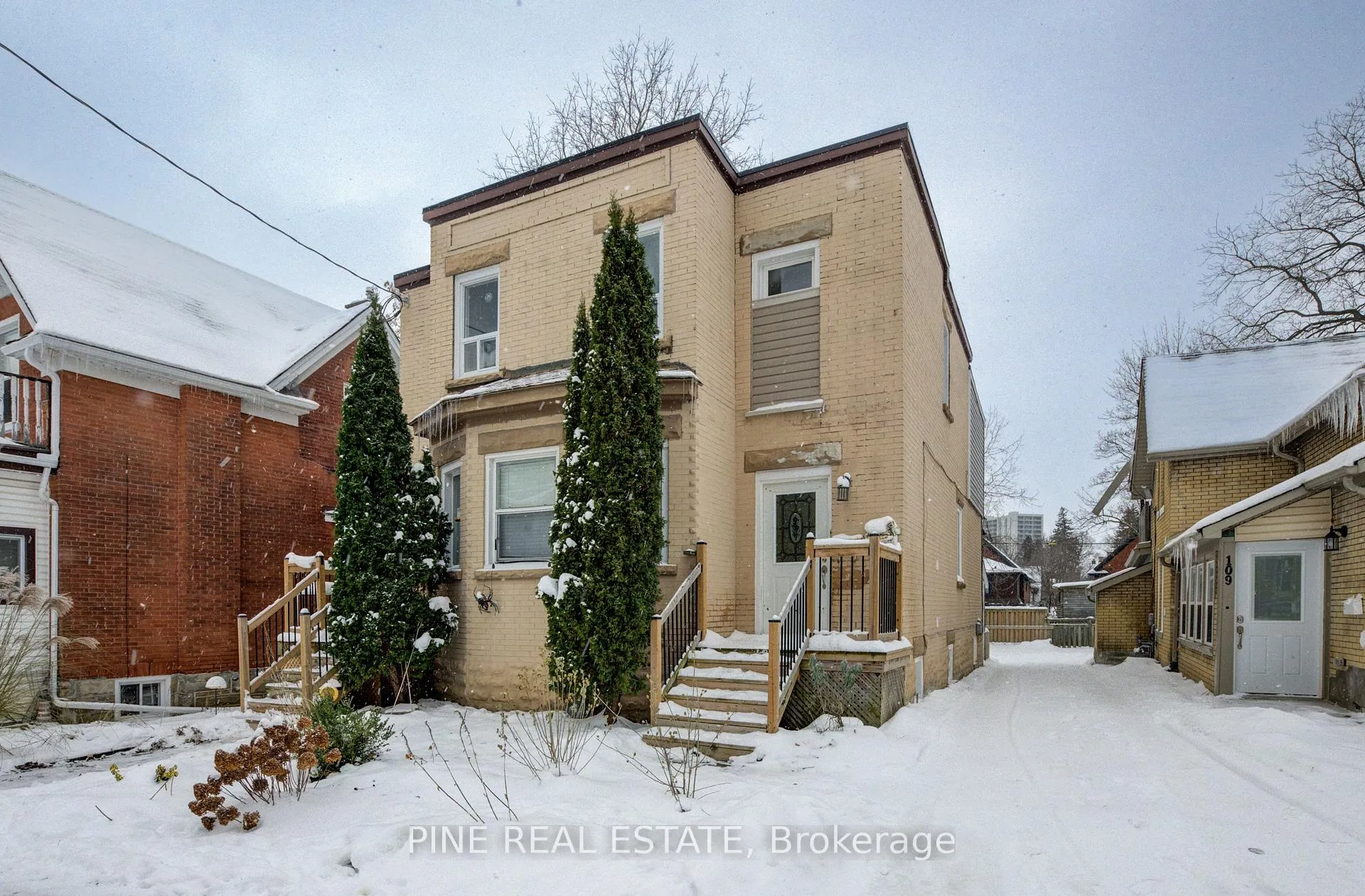 Photo 1 of Unit Lower, 107B Waterloo Street, Kitchener — HOMEH